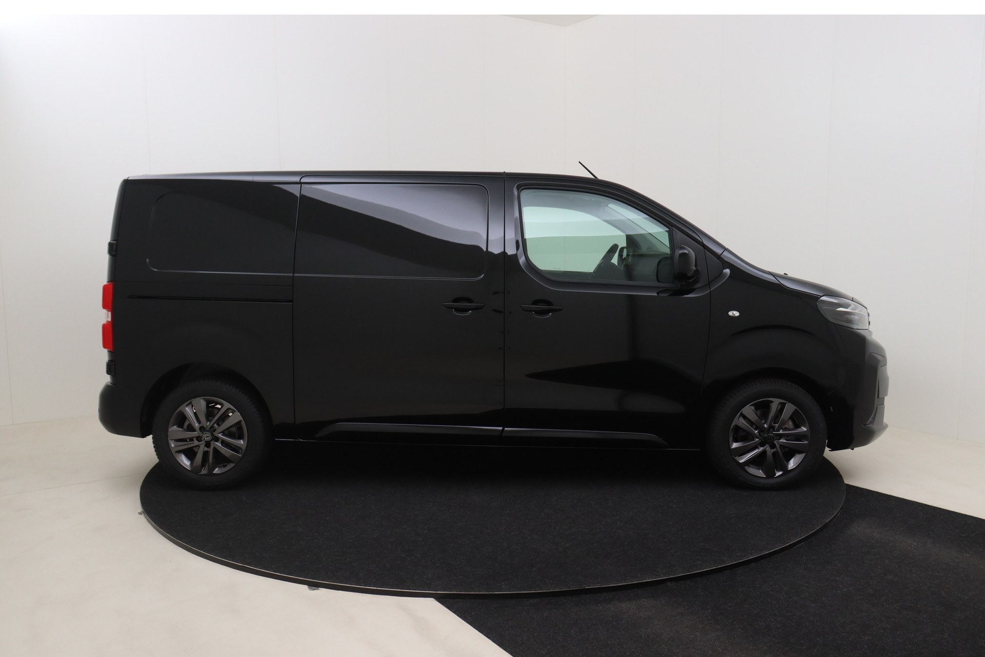 PEUGEOT EXPERT 2,0 BlueHDi 180ch EAT8 Standard
