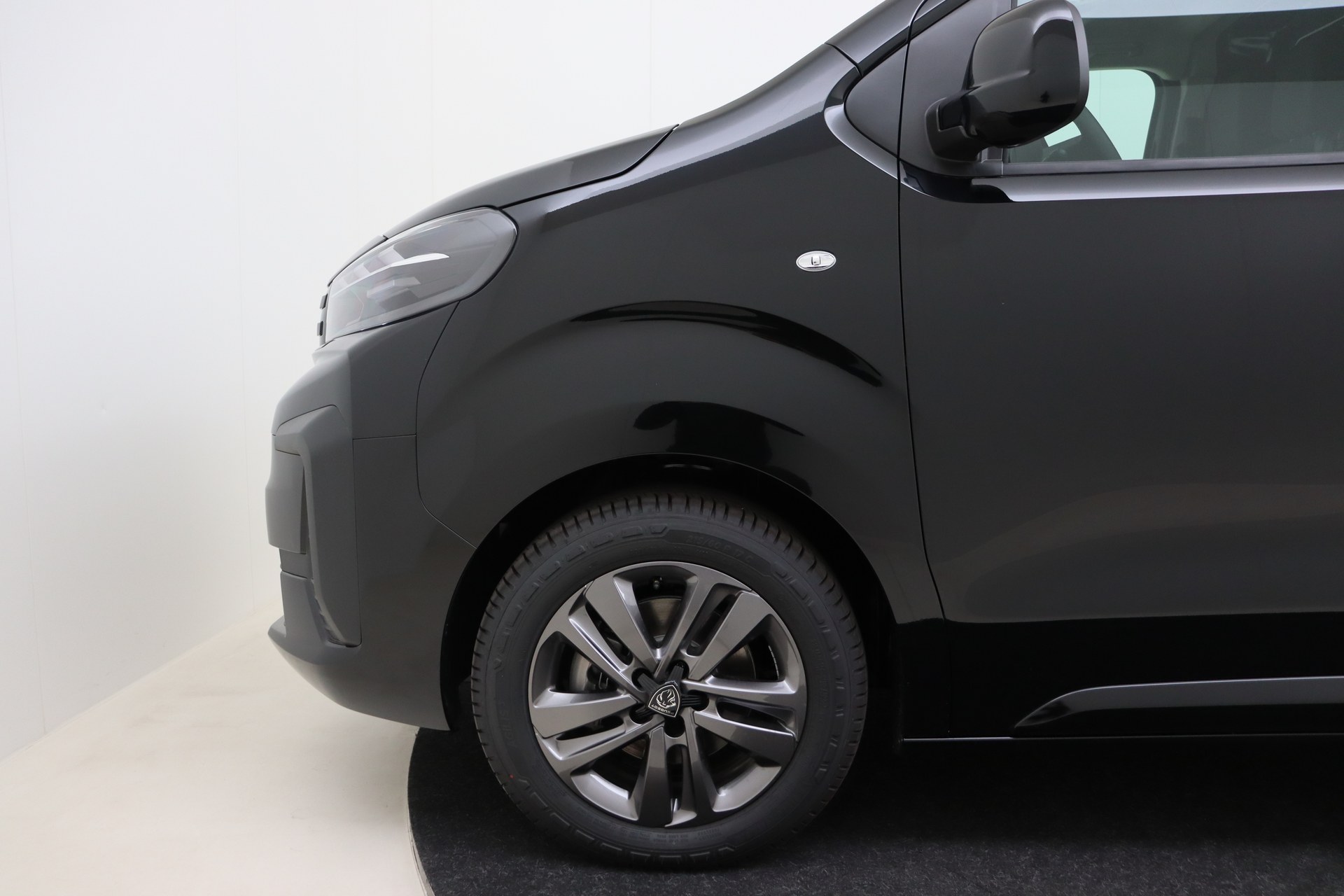 PEUGEOT EXPERT 2,0 BlueHDi 180ch EAT8 Standard