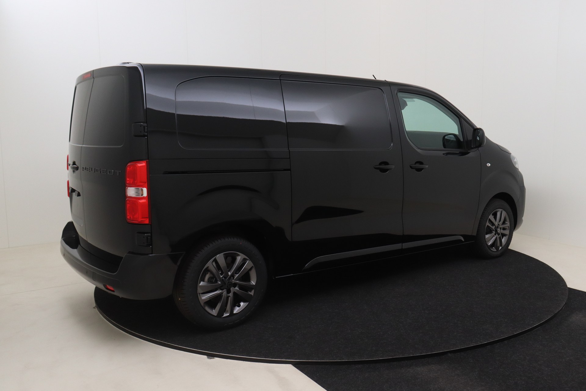 PEUGEOT EXPERT 2,0 BlueHDi 180ch EAT8 Standard