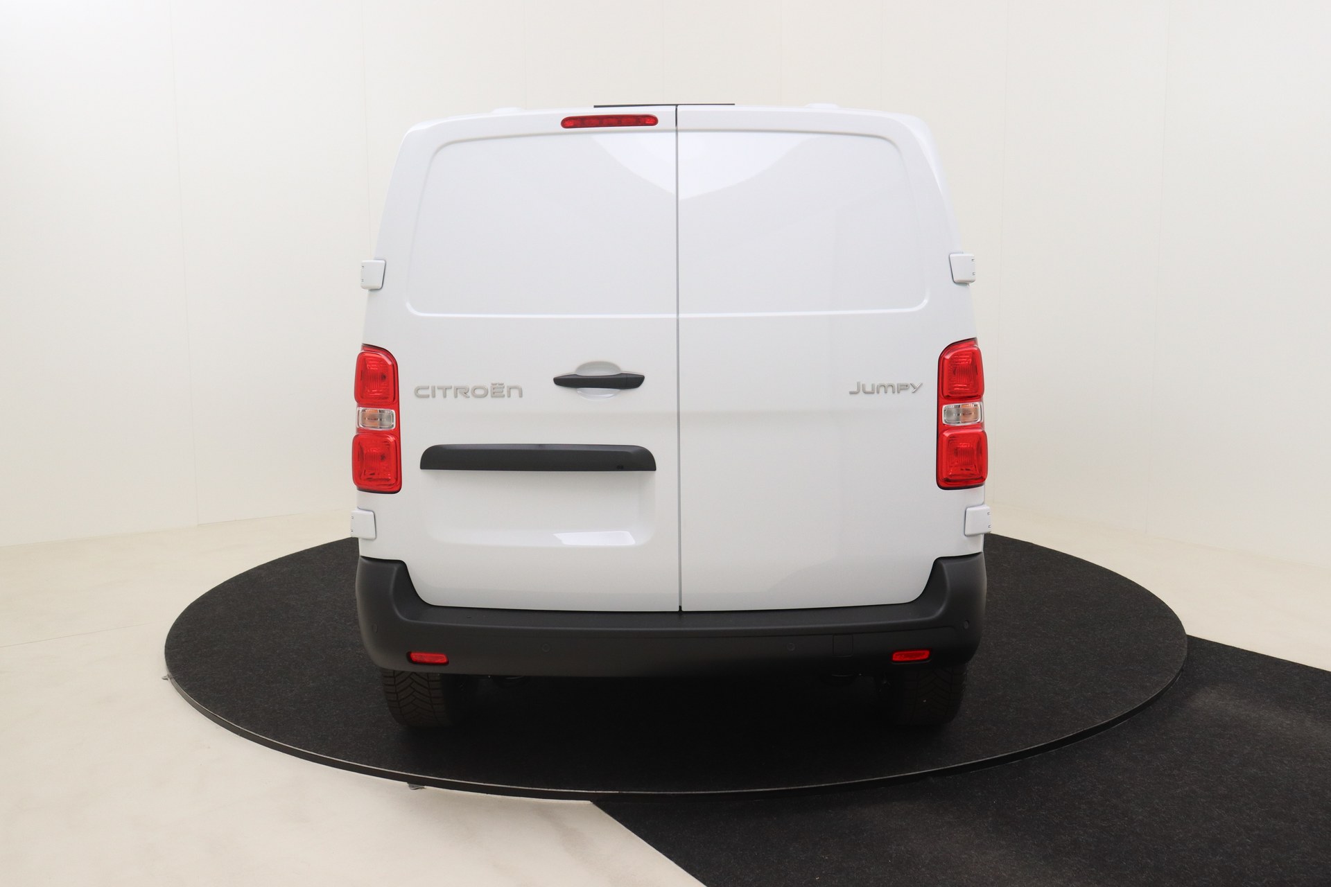 CITROEN JUMPY 2.0 BlueHDi 145ch S&S EAT8    Maat M