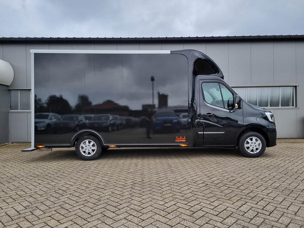 RENAULT MASTER Kofferaufbau 2.3 dCi 165PS 3,5t 3-Sitzer Klima Navi RÃ¼ckf.Kamera HecktÃ¼ren 270Â° Innenraumverkleidung Laderaum 4100x2120
