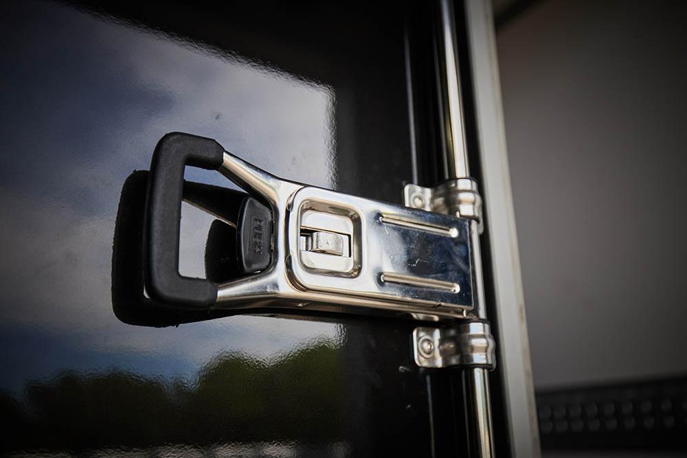 RENAULT MASTER Kofferaufbau 2.3 dCi 165PS 3,5t 3-Sitzer Klima Navi RÃ¼ckf.Kamera HecktÃ¼ren 270Â° Innenraumverkleidung Laderaum 4100x2120
