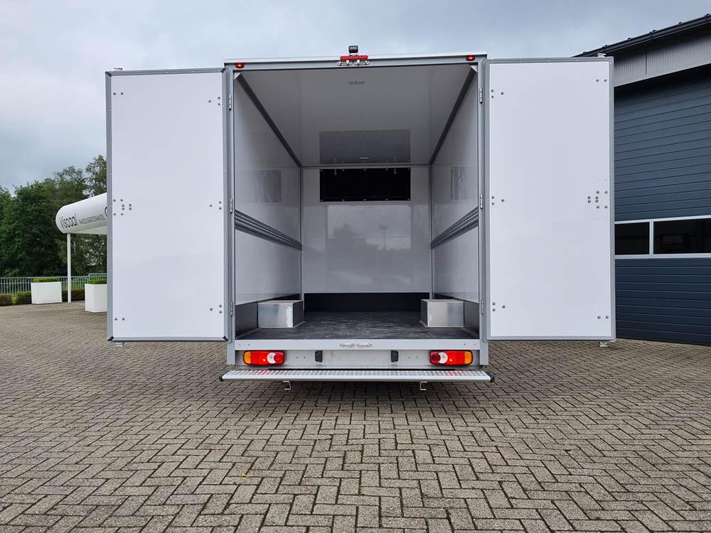 RENAULT MASTER Kofferaufbau 2.3 dCi 165PS 3,5t 3-Sitzer Klima Navi RÃ¼ckf.Kamera HecktÃ¼ren 270Â° Innenraumverkleidung Laderaum 4100x2120