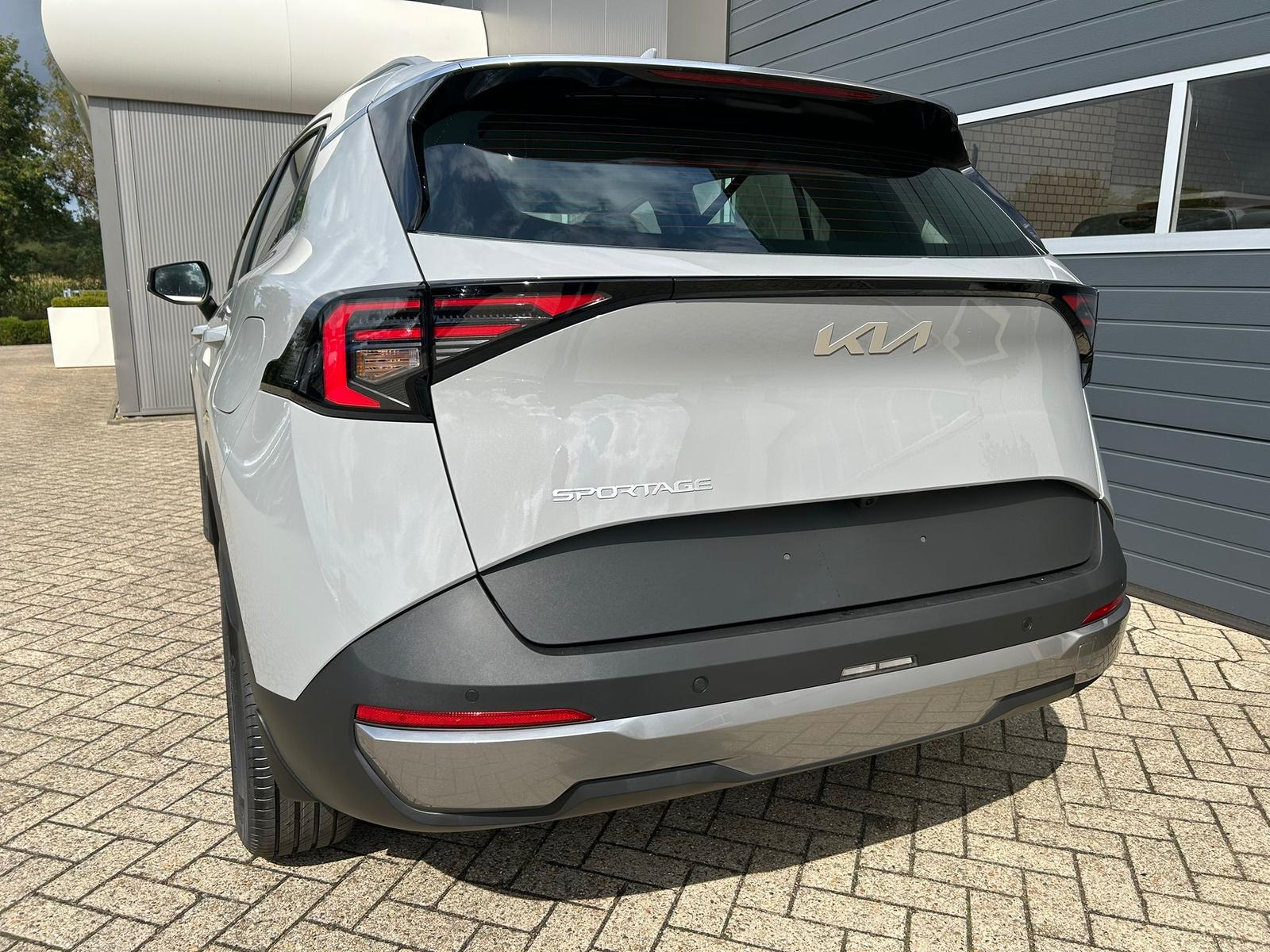 KIA SPORTAGE Vision 1.6 T-GDi MHEV 150PS Automatik NEUES MODELL MY26 FACELIFT Sitzheizung Lenkradheizung Klimaautomatik Navi Bluetooth Touchscreen Apple CarPlay Android Auto PDC v+h 17"LM RÃ¼ckf.Kamera ACC 2x Keyless