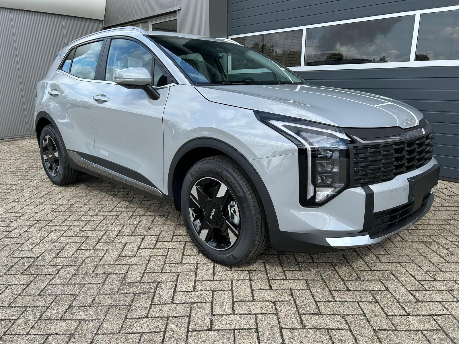 KIA SPORTAGE Vision 1.6 T-GDi MHEV 150PS Automatik NEUES MODELL MY26 FACELIFT Sitzheizung Lenkradheizung Klimaautomatik Navi Bluetooth Touchscreen Apple CarPlay Android Auto PDC v+h 17"LM RÃ¼ckf.Kamera ACC 2x Keyless
