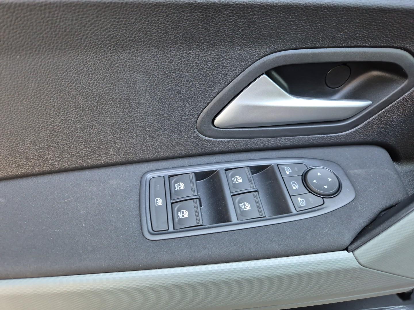DACIA DUSTER 1.6 Hybrid 140hp