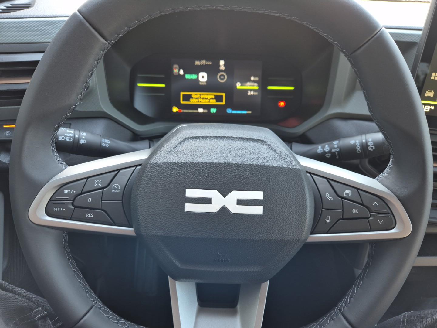 DACIA DUSTER 1.6 Hybrid 140hp