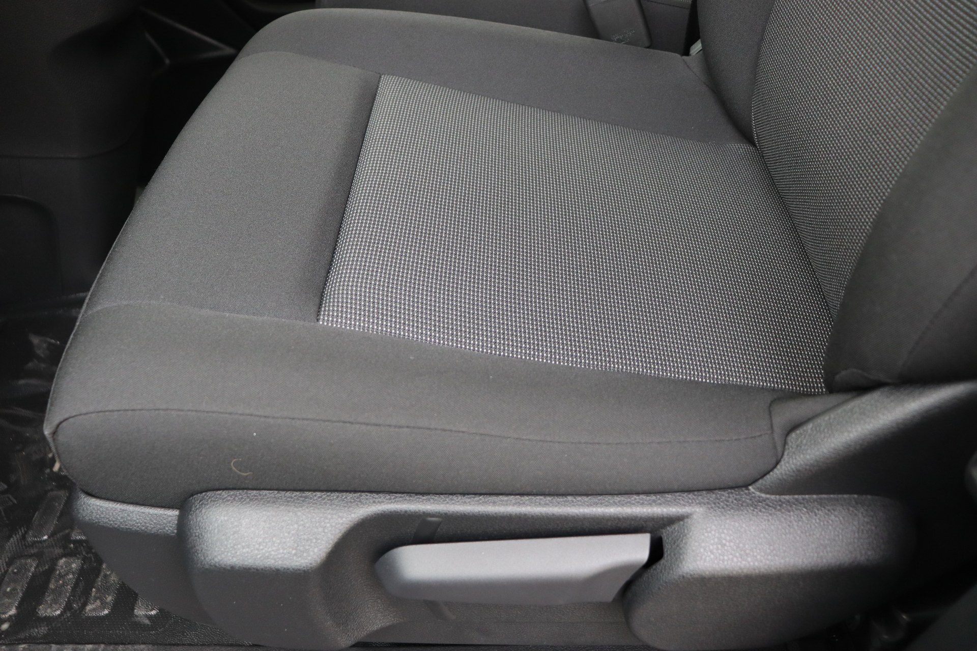 PEUGEOT EXPERT 2.0 BlueHDi 145 S&S EAT8   Standard