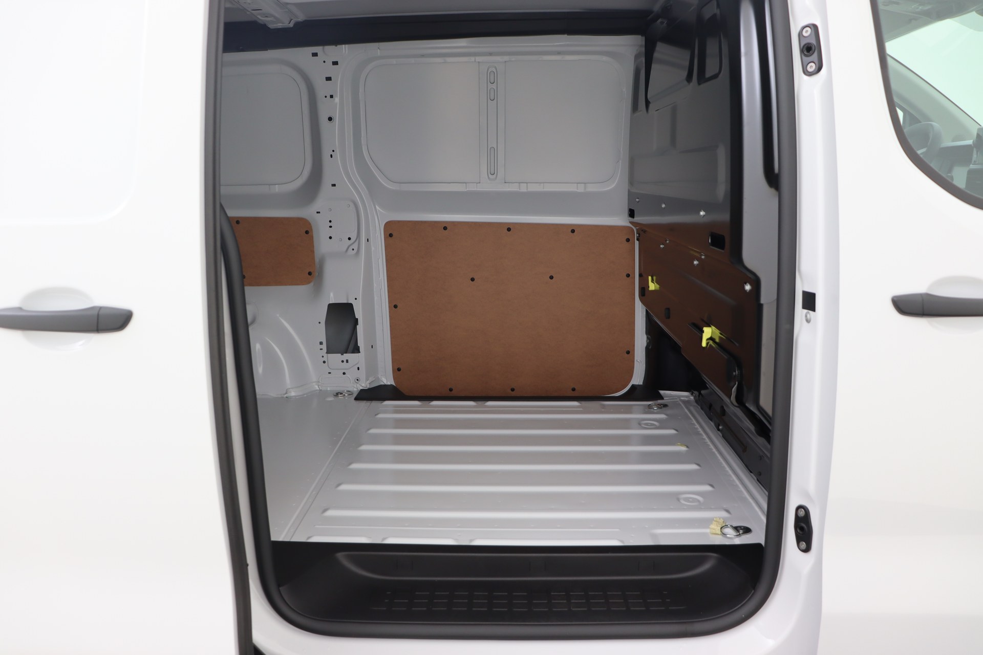 PEUGEOT EXPERT 2.0 BlueHDi 145 MAN6 Long