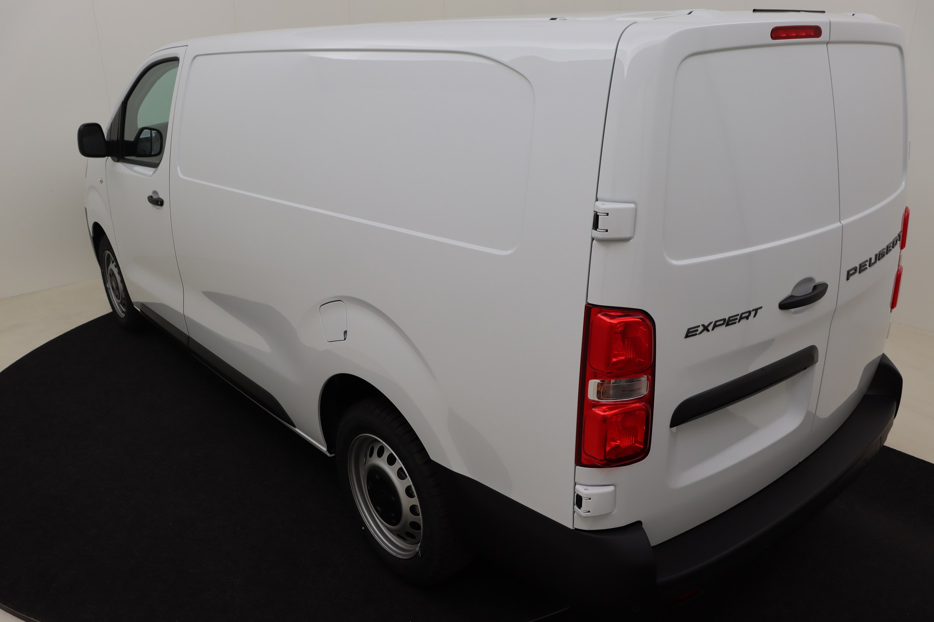 PEUGEOT EXPERT 2.0 BlueHDi 145 MAN6 Long