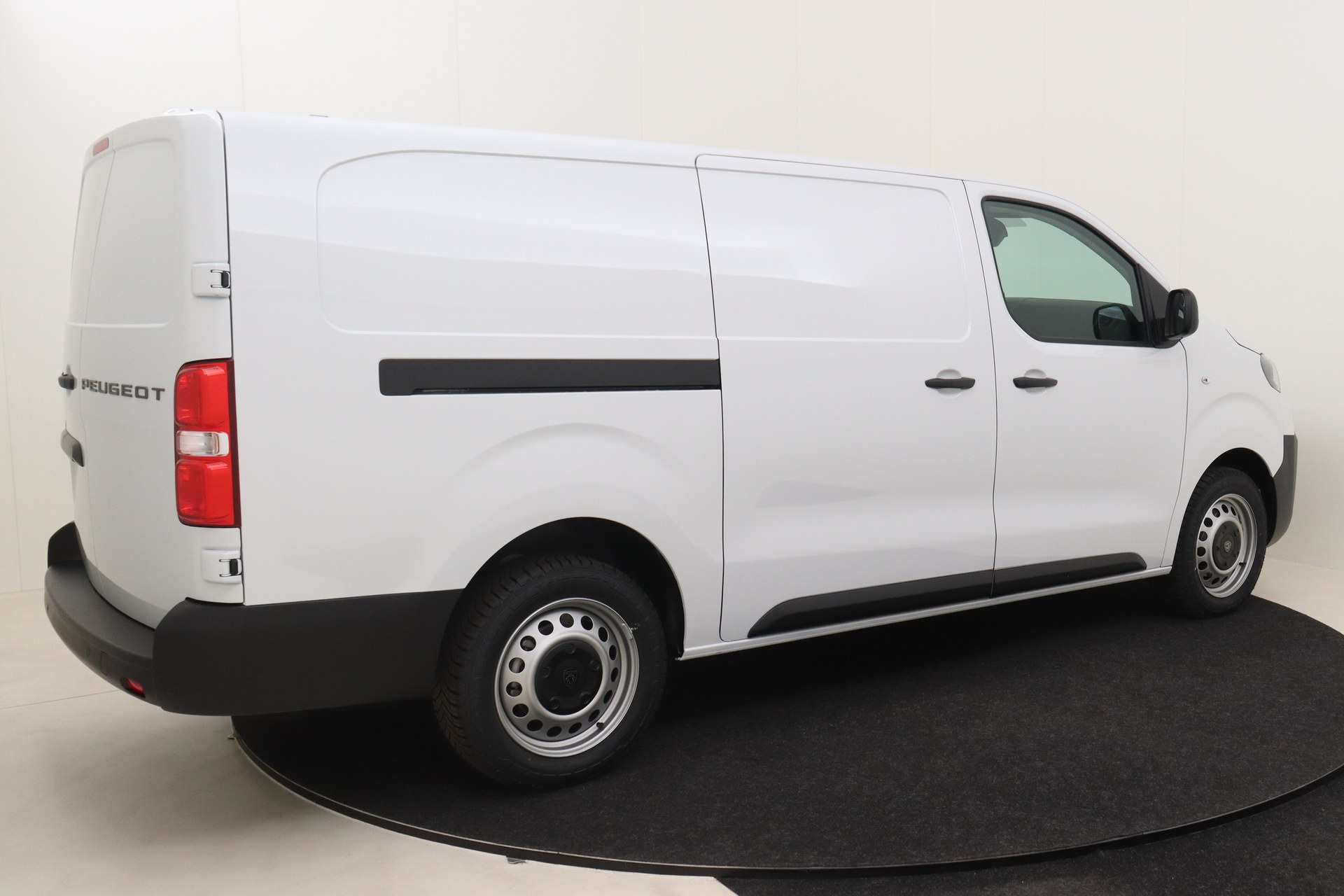 PEUGEOT EXPERT 2.0 BlueHDi 145 MAN6 Long