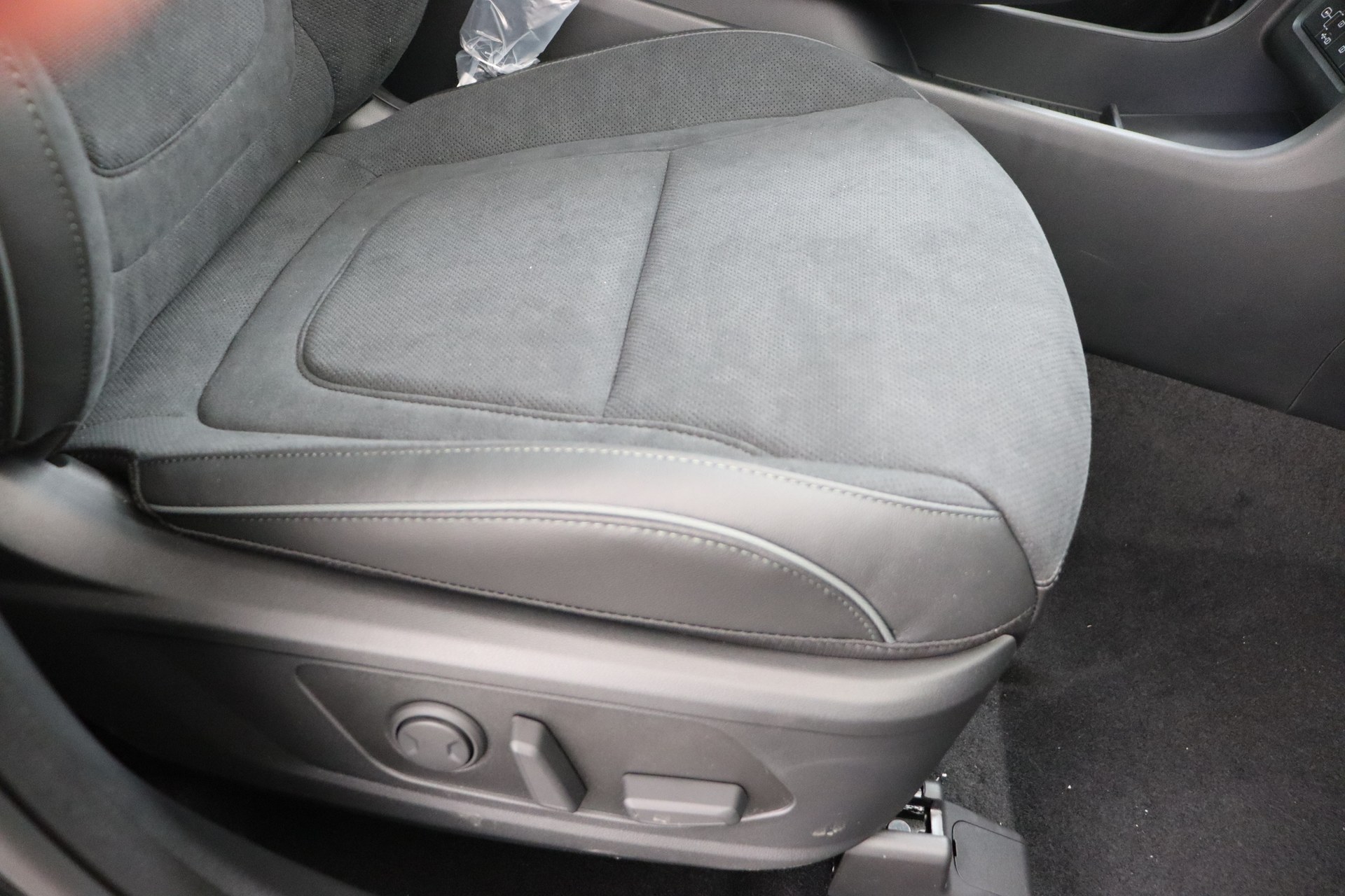 HYUNDAI TUCSON 1.6 T-GDi HEV 215ch 6AT 20th Anniversary Sensation Pack