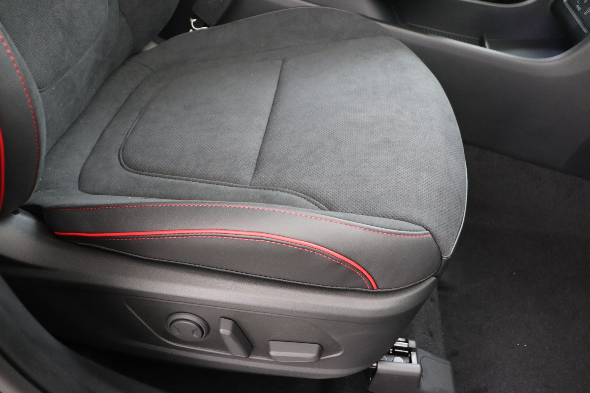 HYUNDAI TUCSON 1.6 T-GDi HEV 215ch 6AT Shine N-line