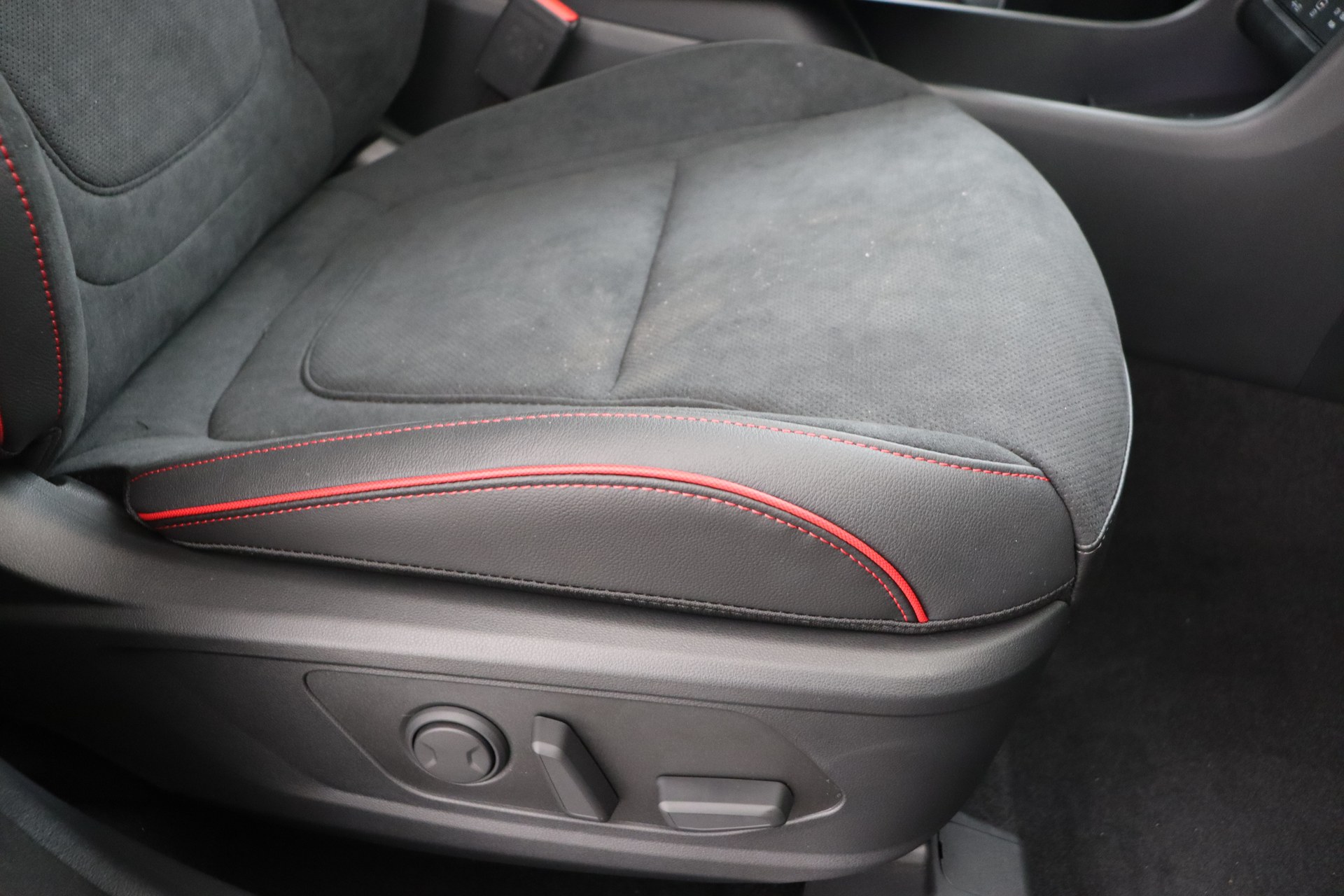 HYUNDAI TUCSON 1.6 T-GDi HEV 215ch 6AT Shine N-line