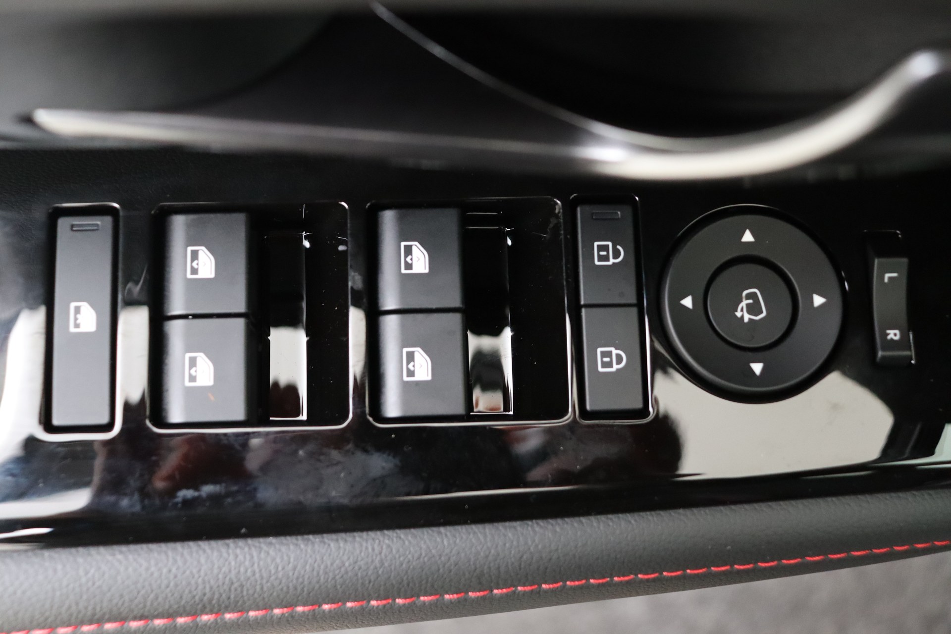 HYUNDAI TUCSON 1.6 T-GDi HEV 239ch 6AT Feel N-line