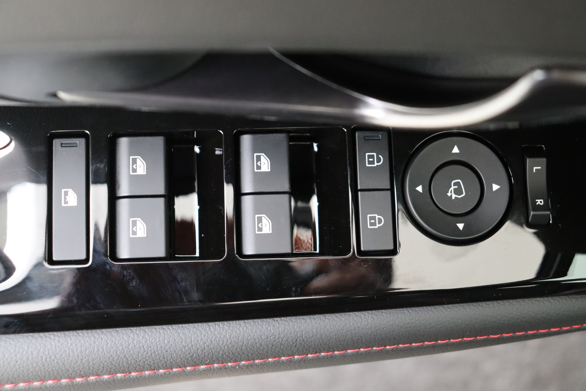 HYUNDAI TUCSON 1.6 T-GDi HEV 239ch 6AT Feel N-line