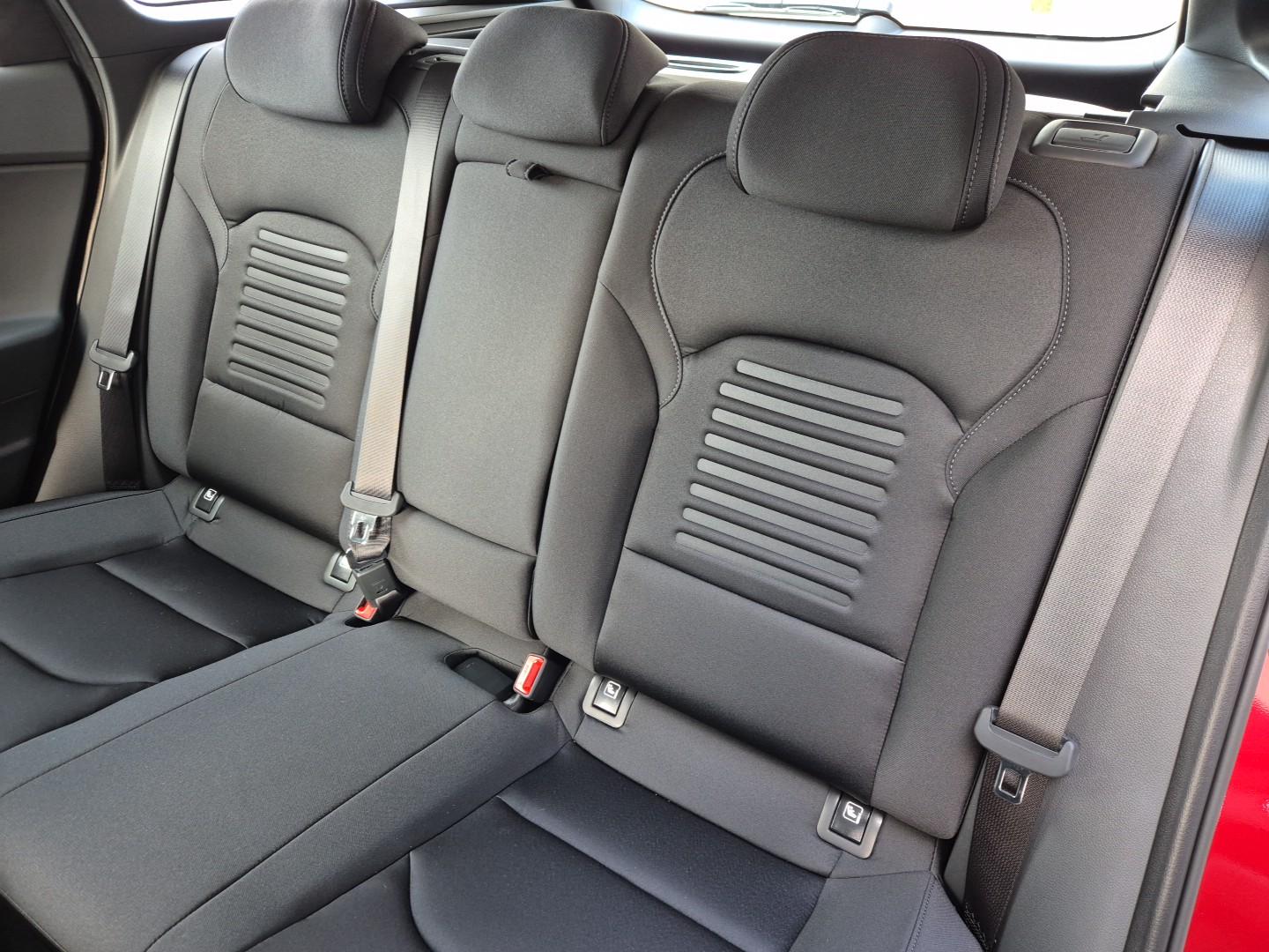 HYUNDAI I30 1.5 Gasoline 97hp