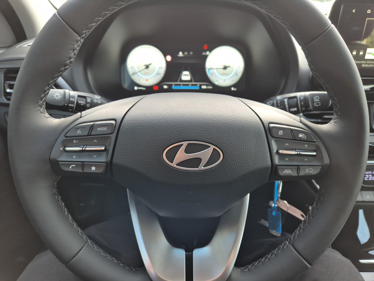 HYUNDAI I30 1.5 Gasoline 97hp