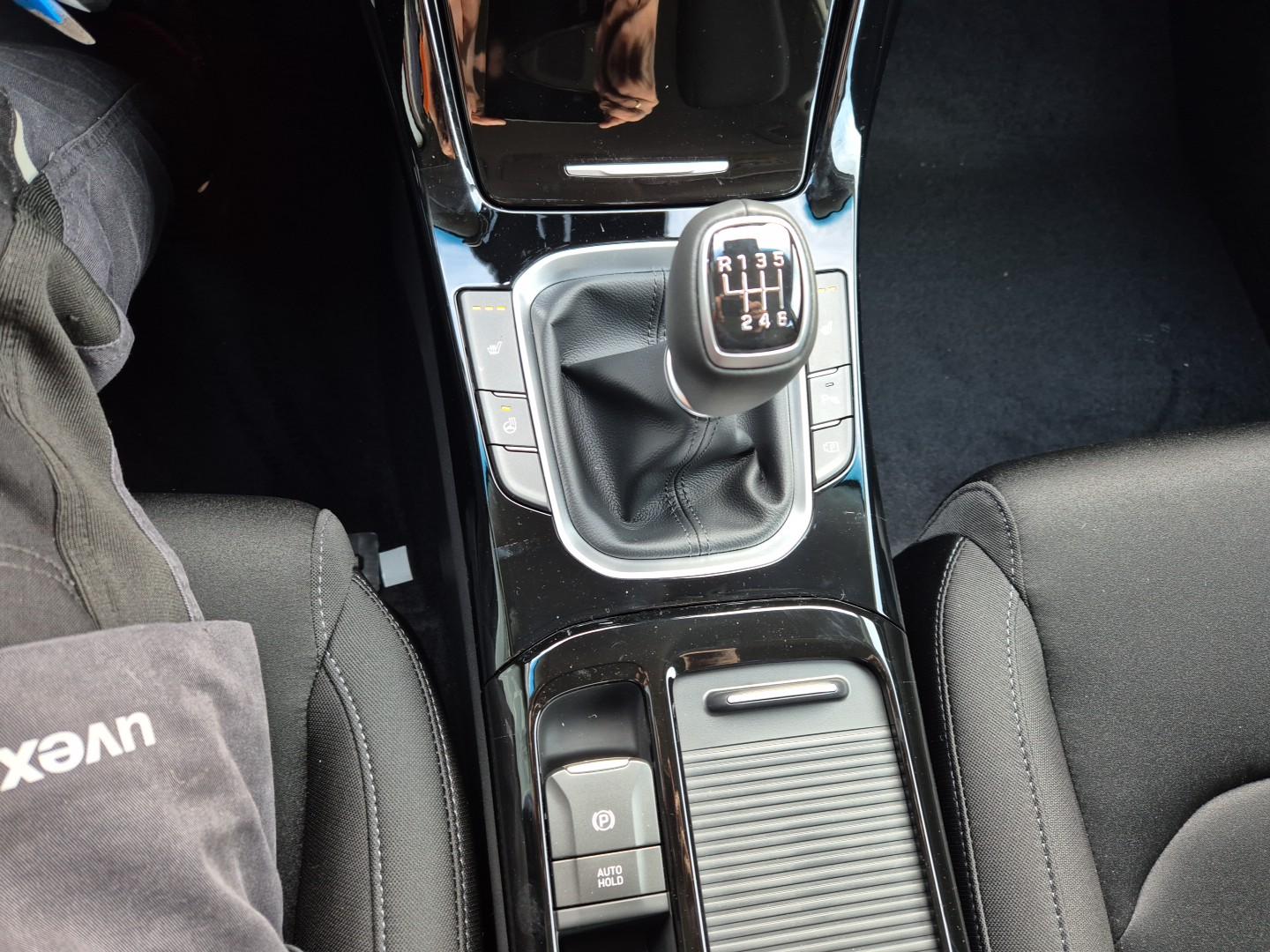 HYUNDAI I30 1.5 Gasoline 97hp