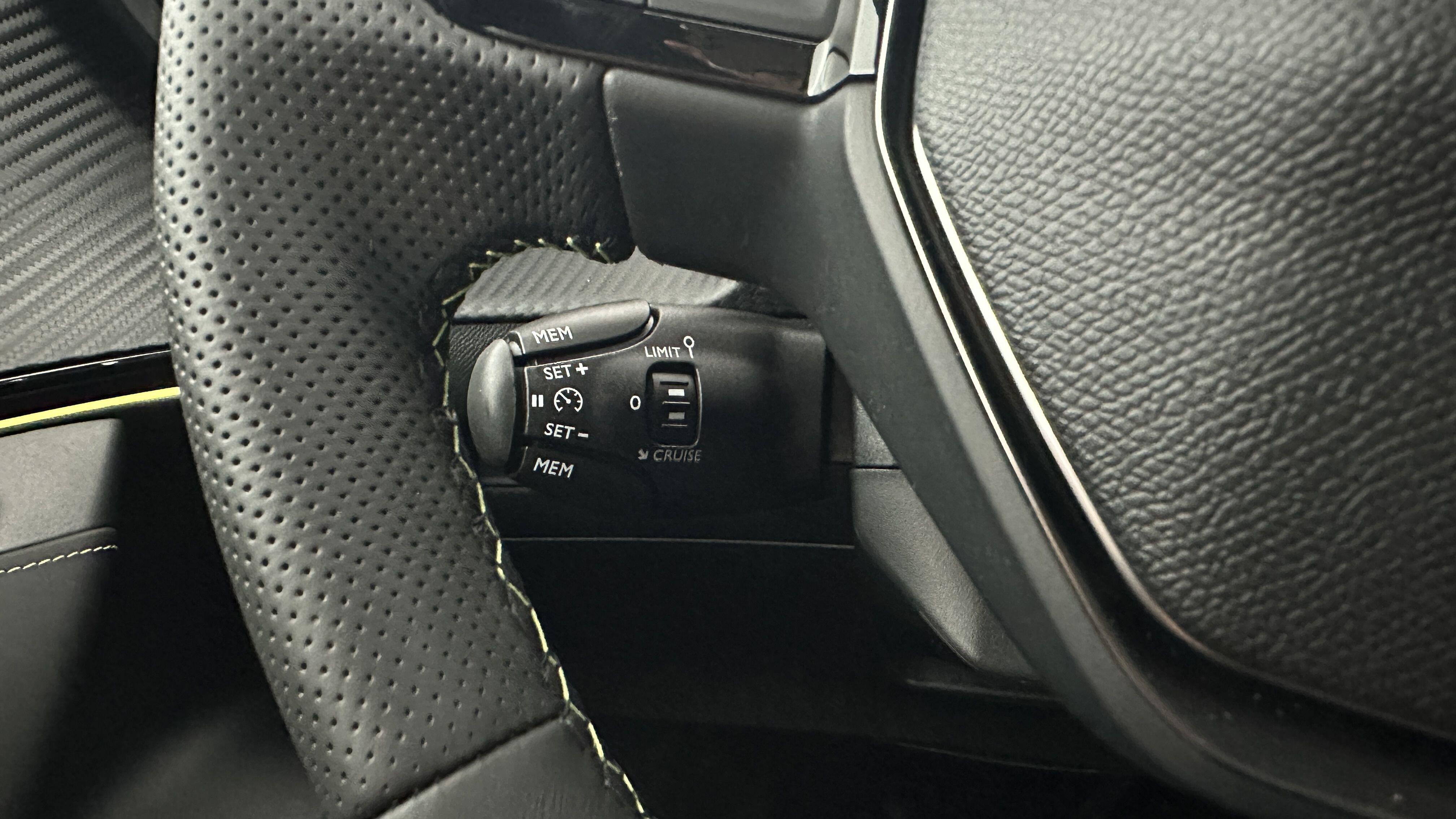 PEUGEOT 2008 II(2) 1.2 PureTech 130ch GT EAT8