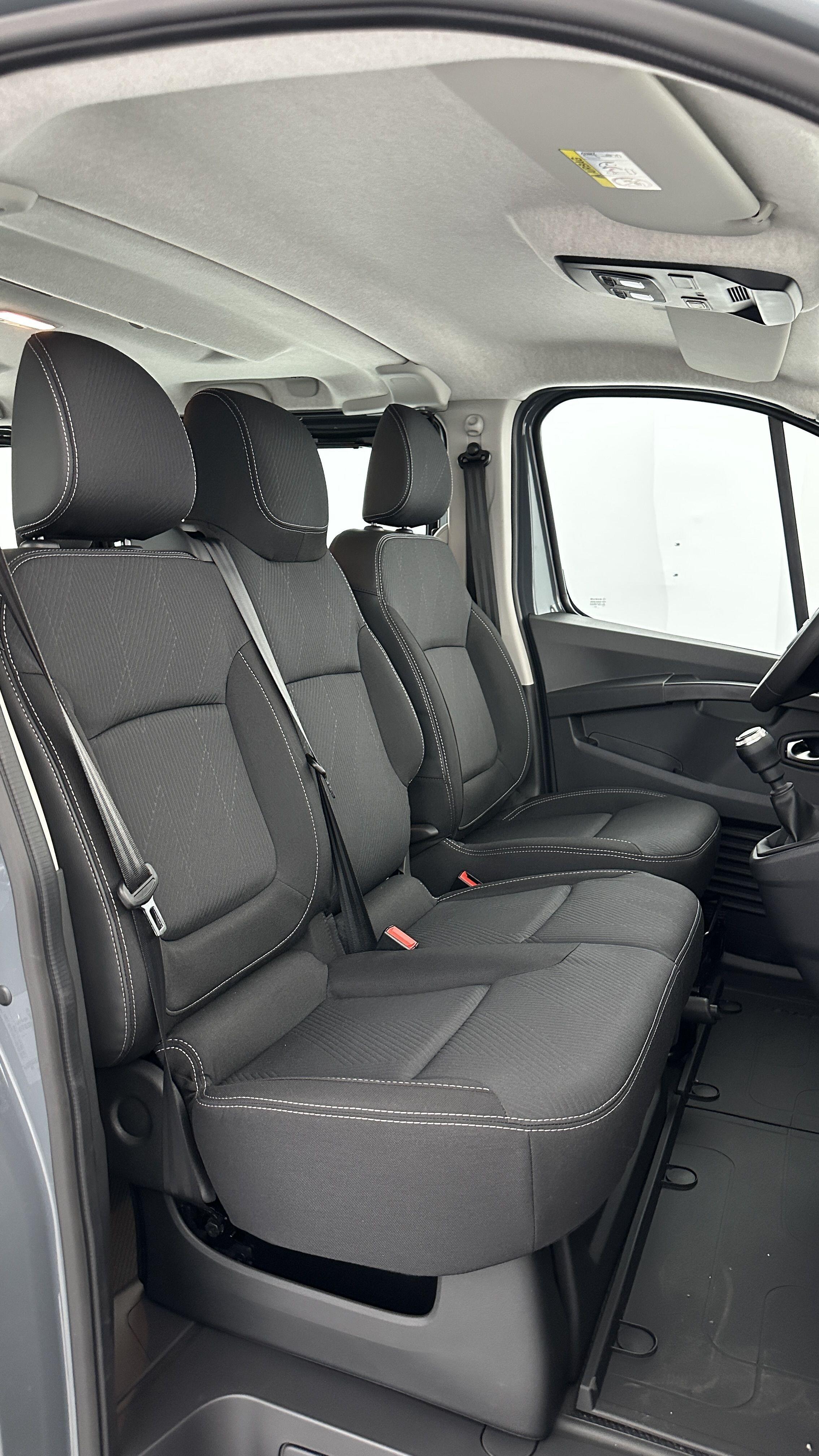 NISSAN PRIMASTAR COMBI II L2H1 3.0t 2.0 dCi 150ch Acenta