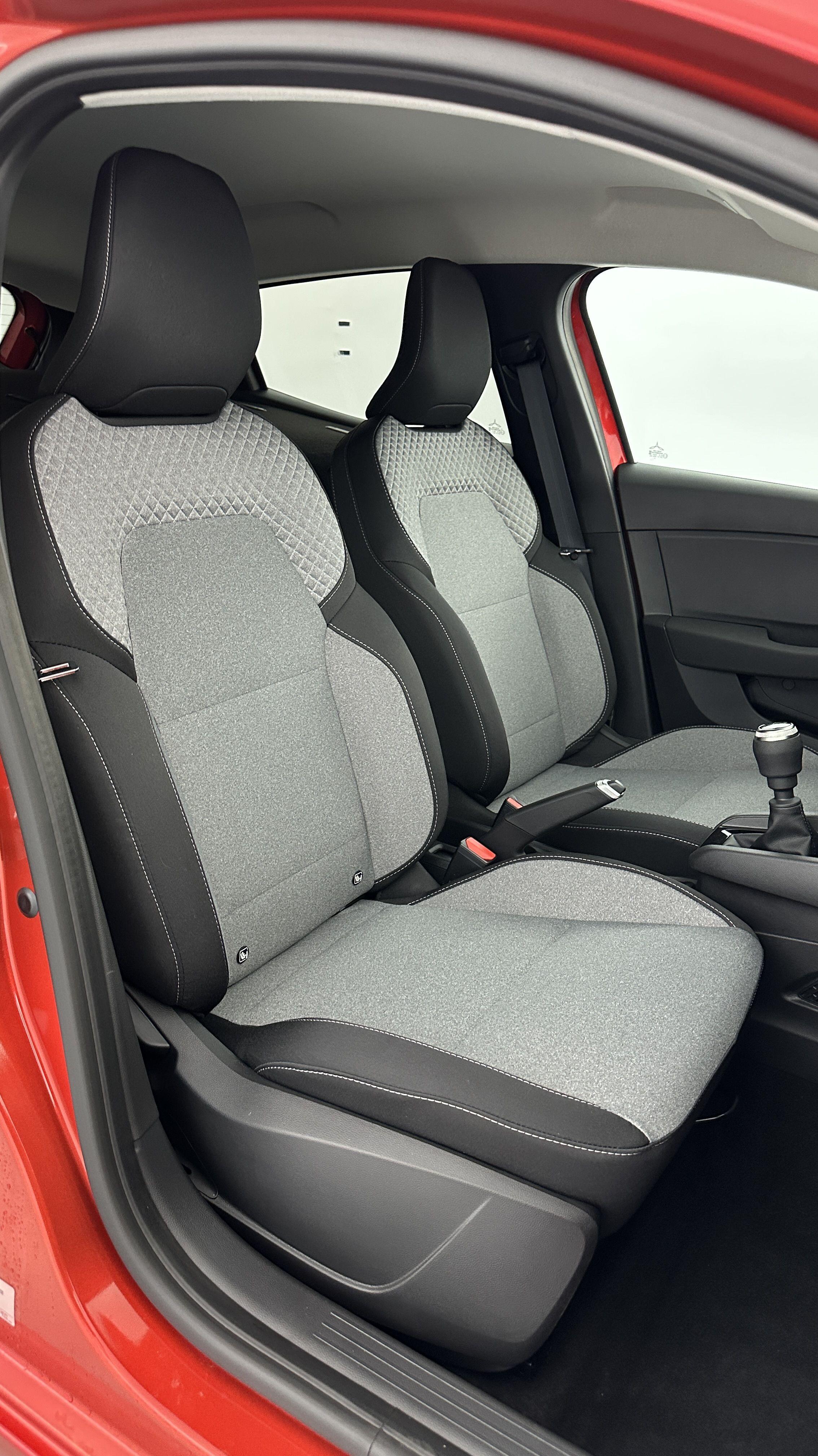 RENAULT CLIO V(2) 1.5 dCi 100ch Evolution Deriv VP gruau