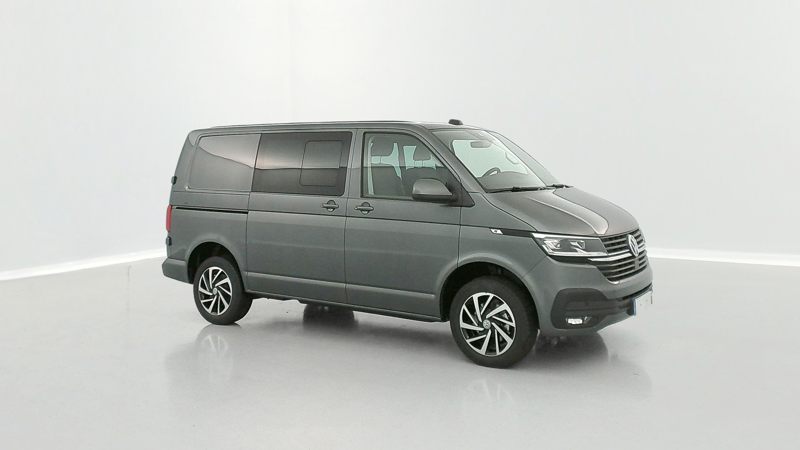VOLKSWAGEN TRANSPORTER T6.1 PROCAB L1 2.0 TDI 150ch Business Plus DSG7