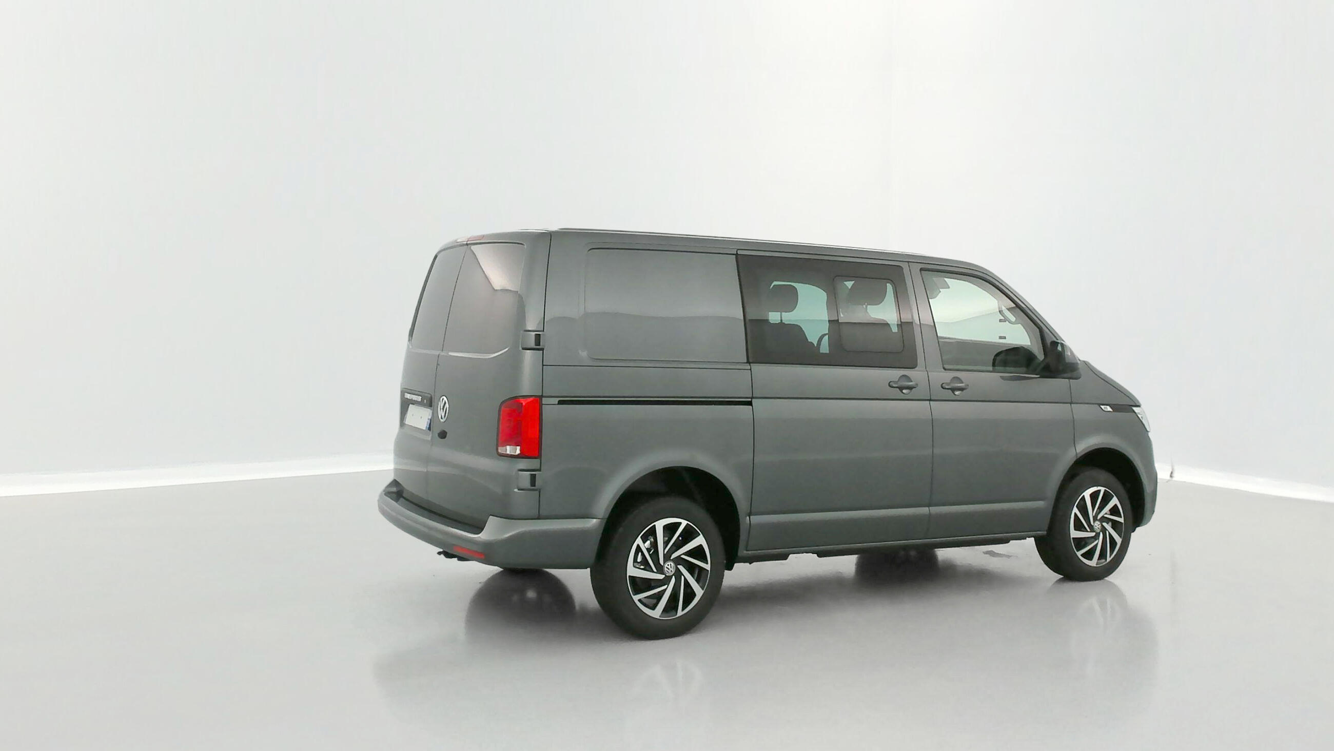 VOLKSWAGEN Transporter 6.1 procab L1 2.0 TDI 150ch Business Plus DSG7