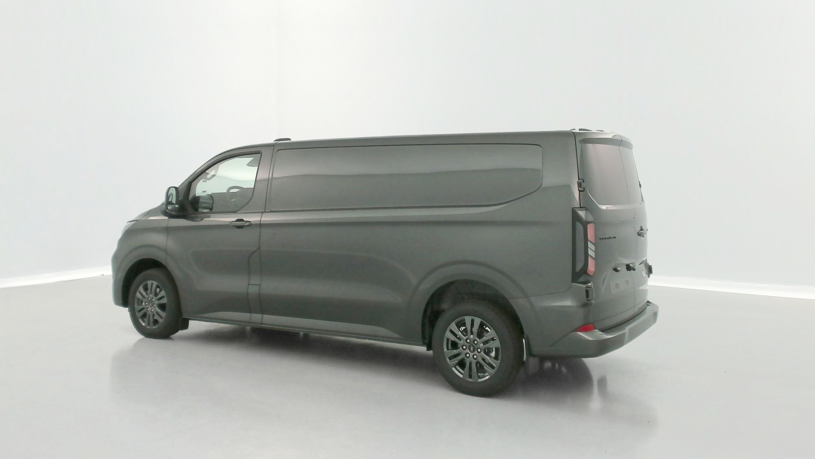 FORD TRANSIT CUSTOM II 320 L2H1 2.0 Ecoblue 170ch Limited BVA8