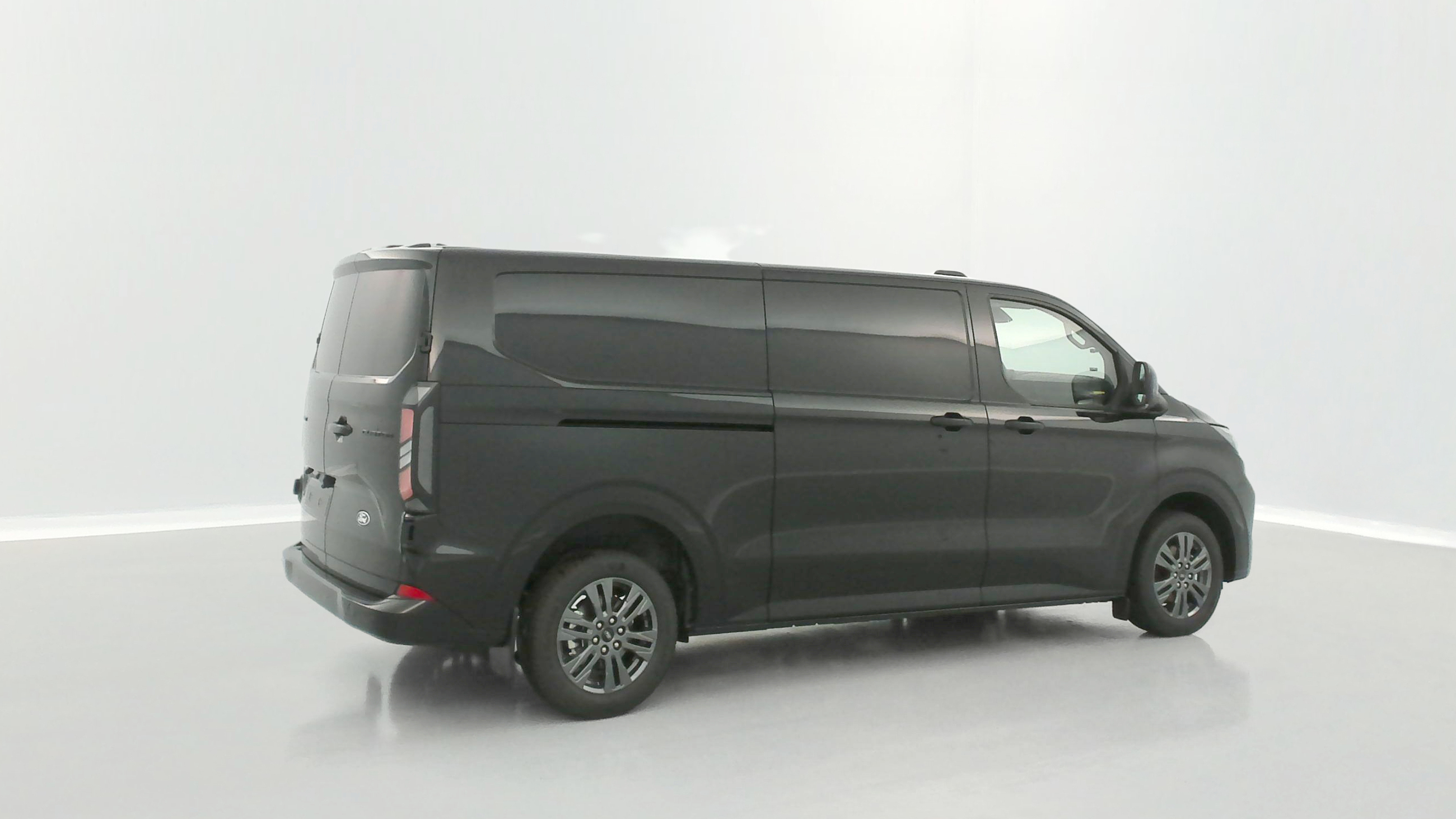 FORD TRANSIT CUSTOM II 320 L2H1 2.0 Ecoblue 170ch Limited BVA8