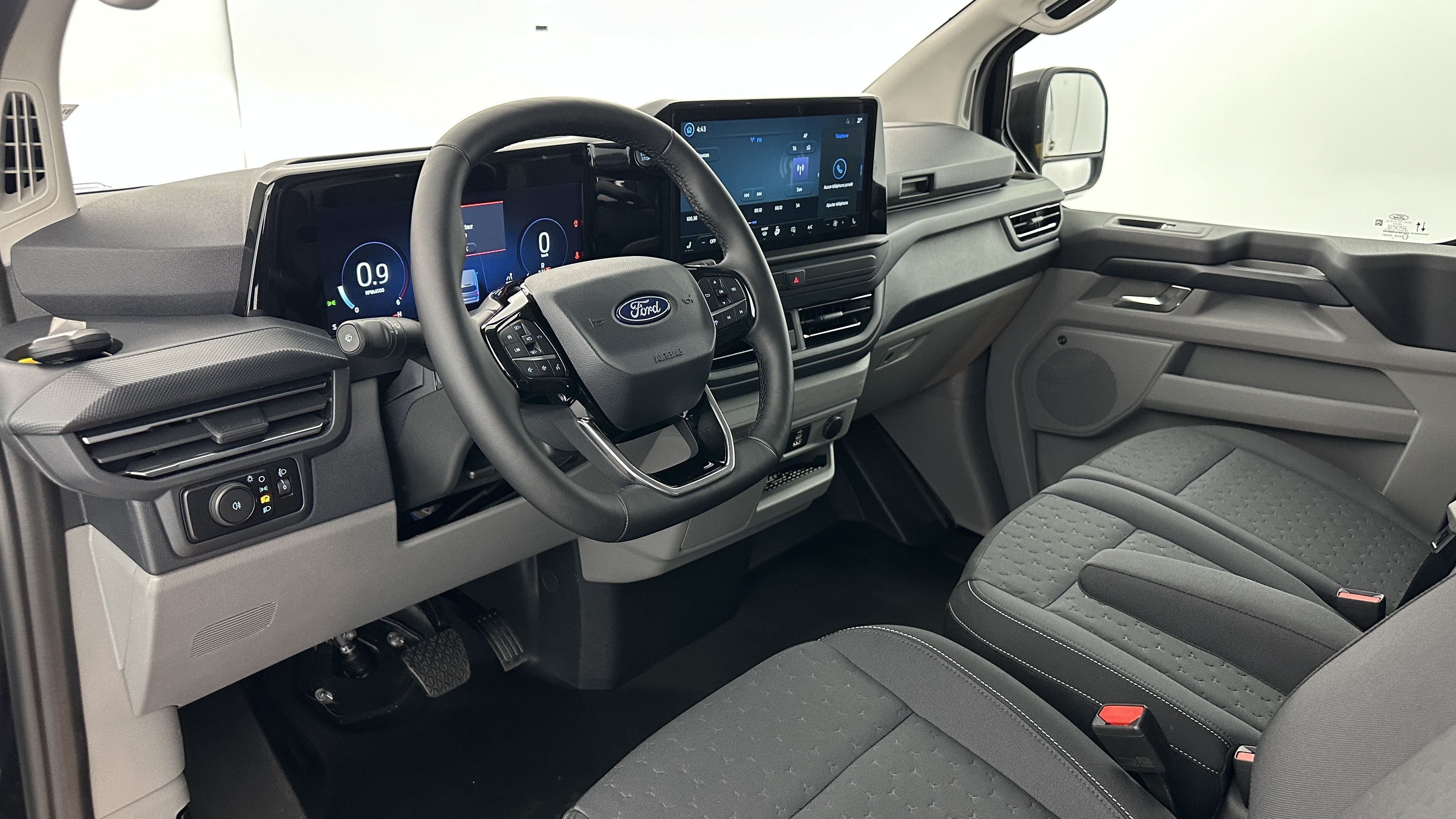 FORD TRANSIT CUSTOM II 320 L2H1 2.0 Ecoblue 170ch Limited BVA8