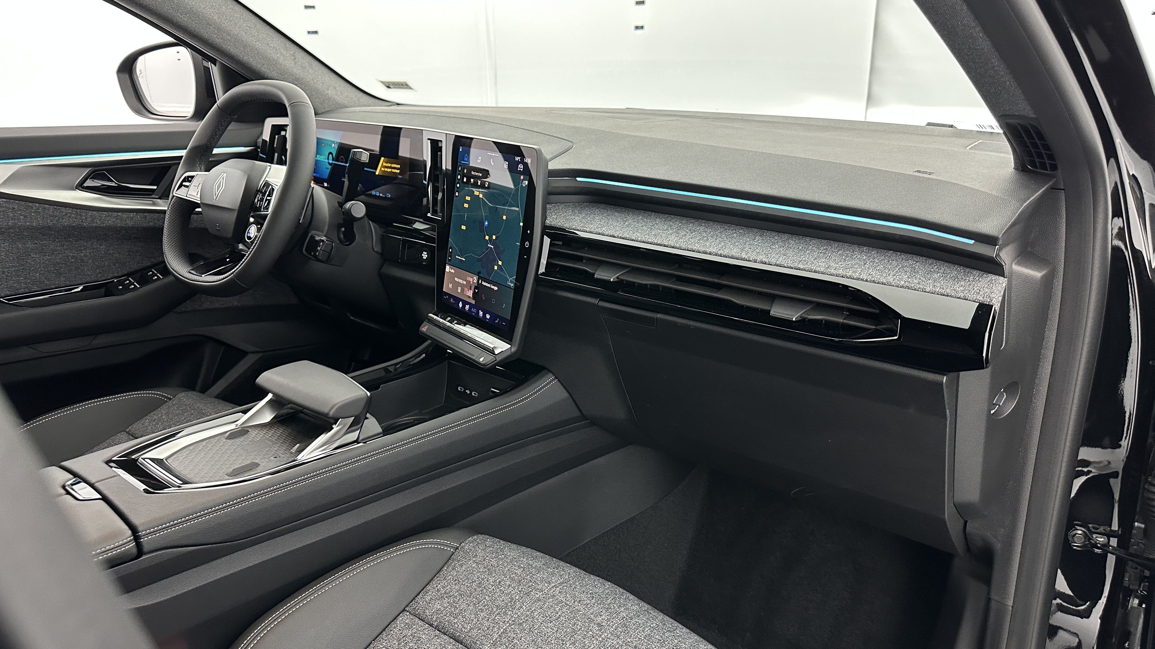 RENAULT ESPACE VI E-Tech full hybrid 200ch Techno + PACK DRIVING + PACK COMFORT PREMIUM