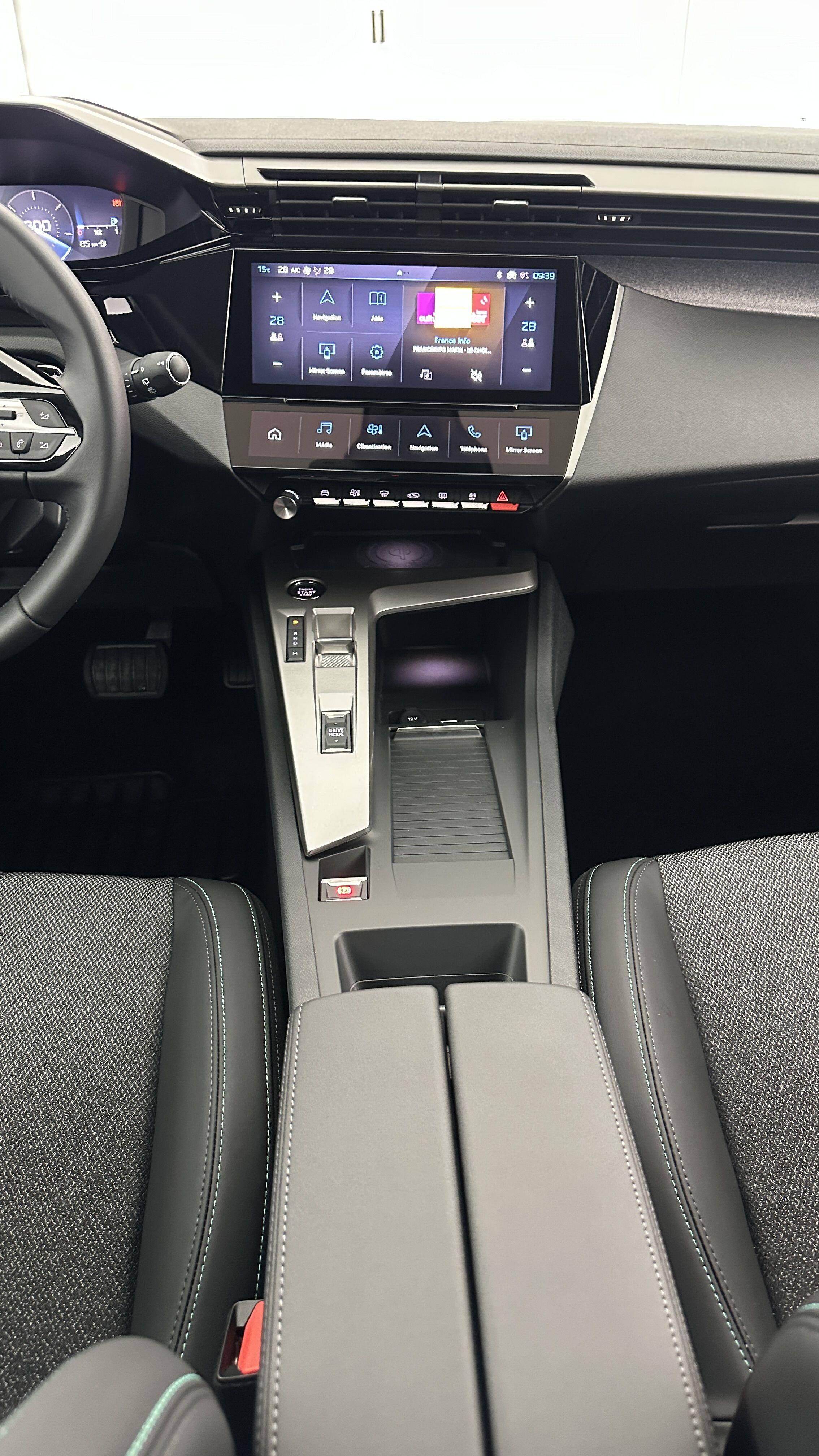 PEUGEOT 308 III 1.5 BlueHDi 130ch Allure EAT8