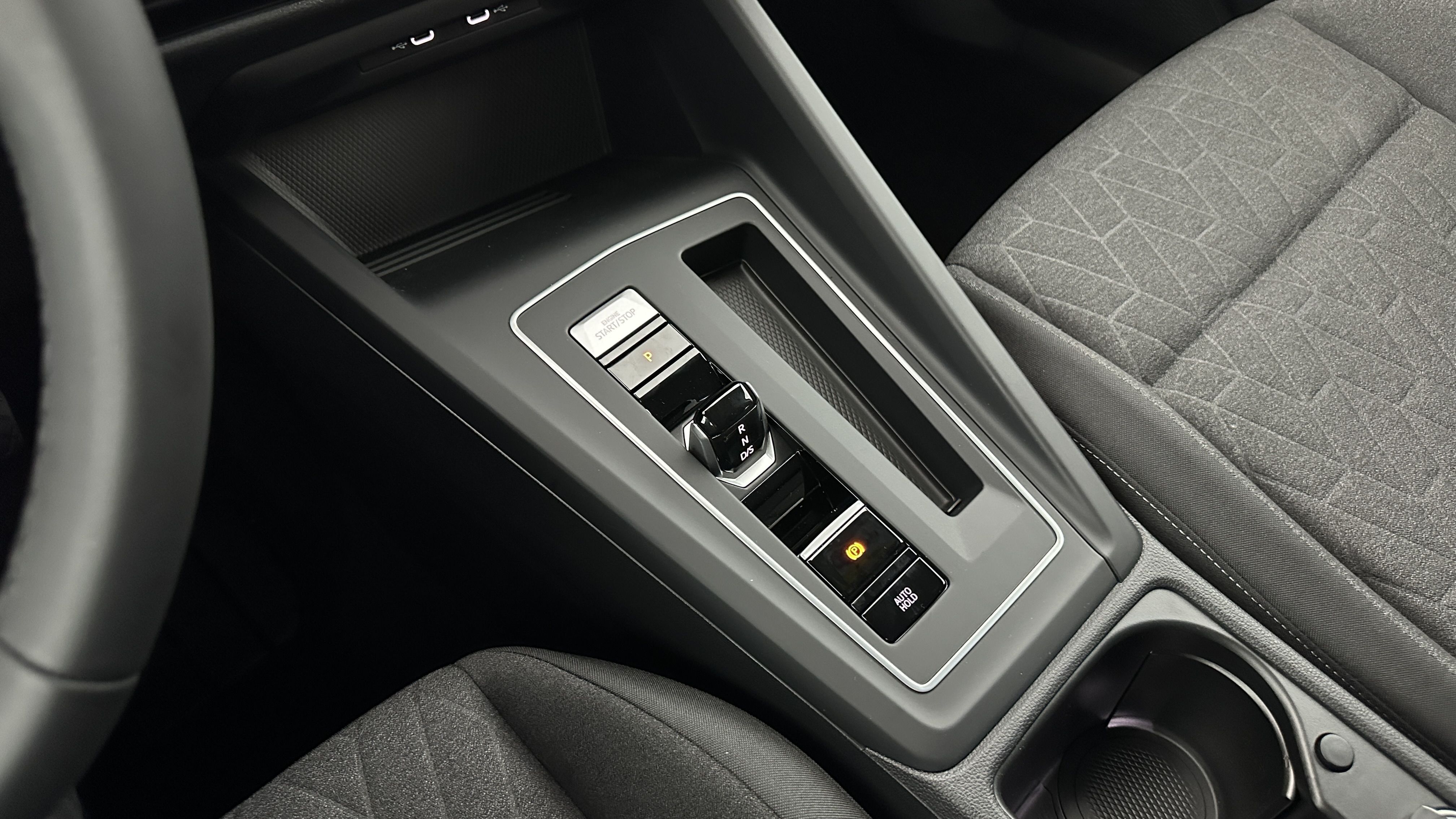 VOLKSWAGEN GOLF VIII 1.5 eTSI EVO2 115ch Edition DSG7