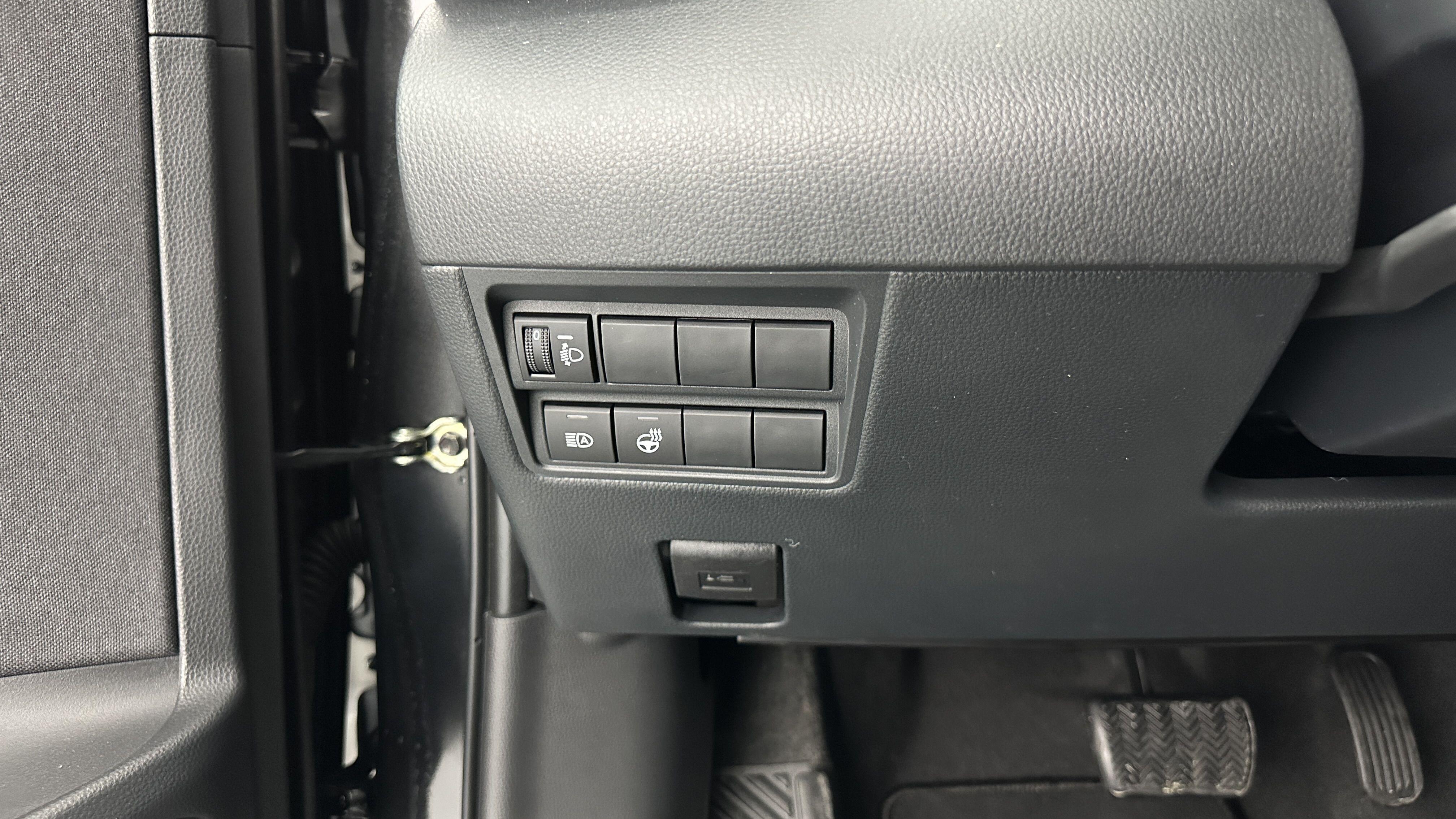 TOYOTA YARIS Hybride 116h Design e-CVT