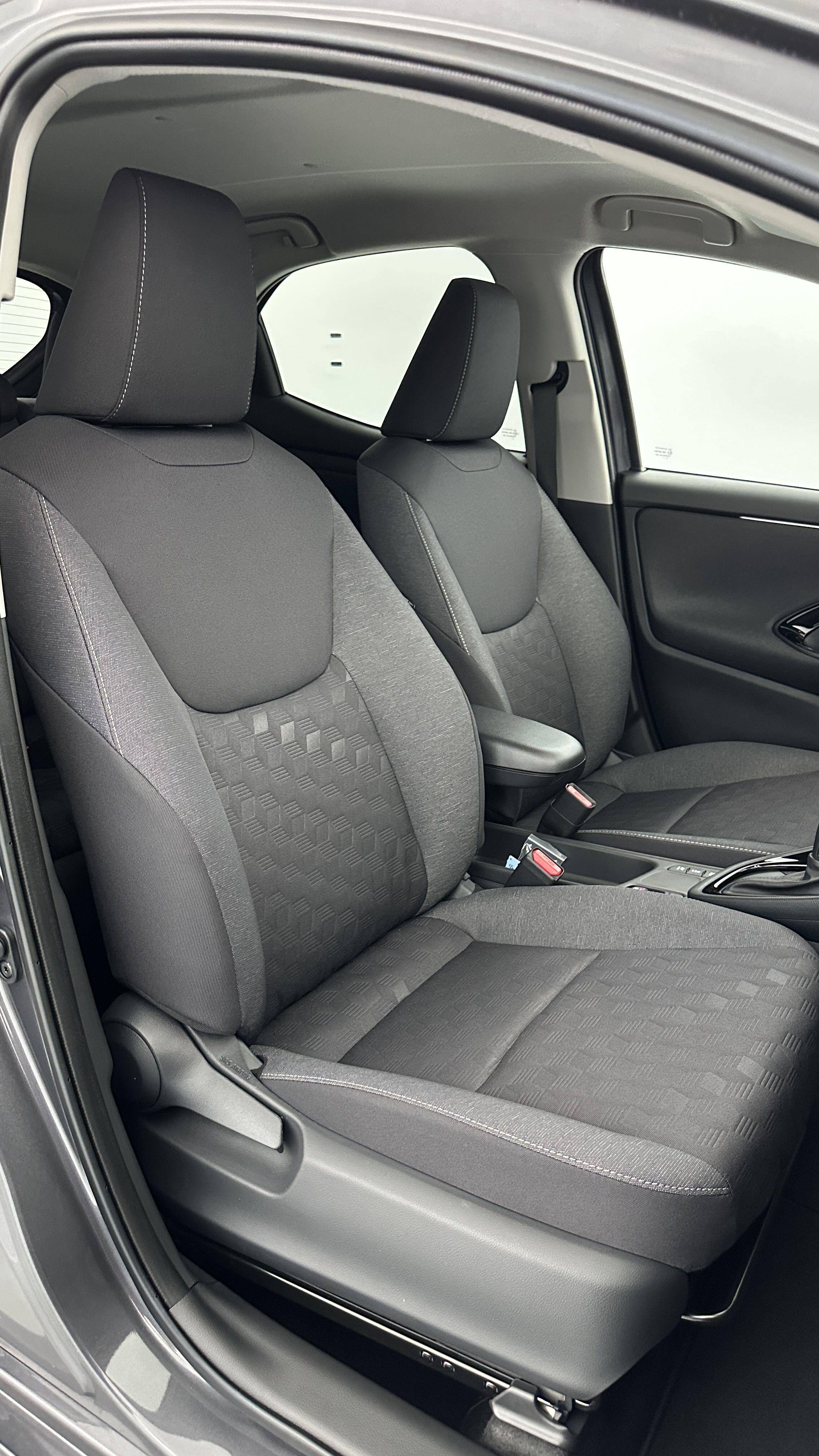 TOYOTA YARIS Hybride 116h Design e-CVT