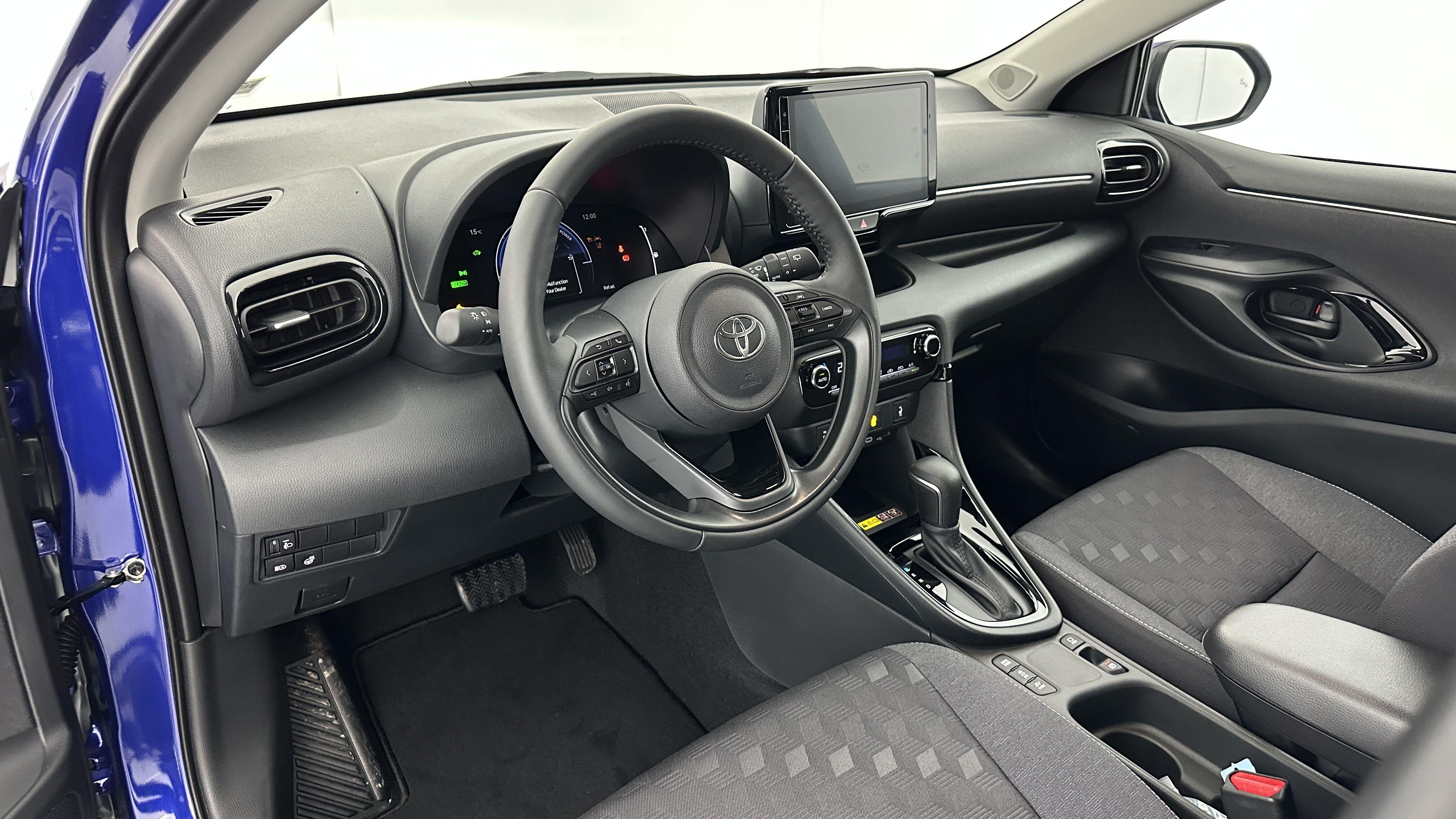 TOYOTA YARIS Hybride 116h Design e-CVT