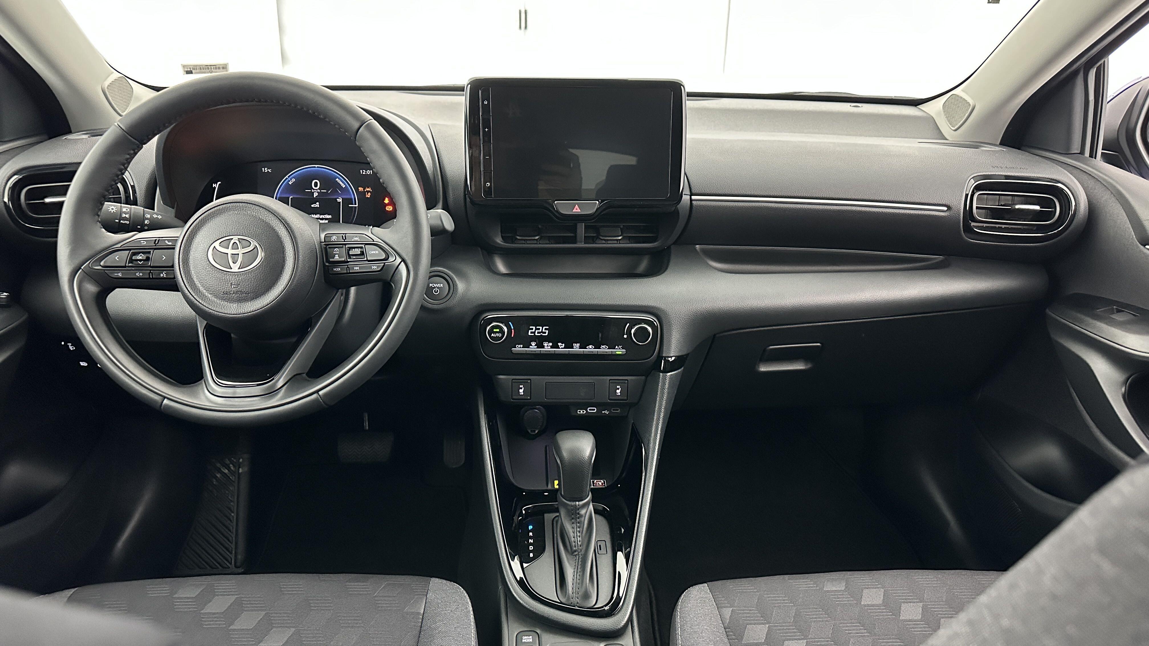 TOYOTA YARIS Hybride 116h Design e-CVT