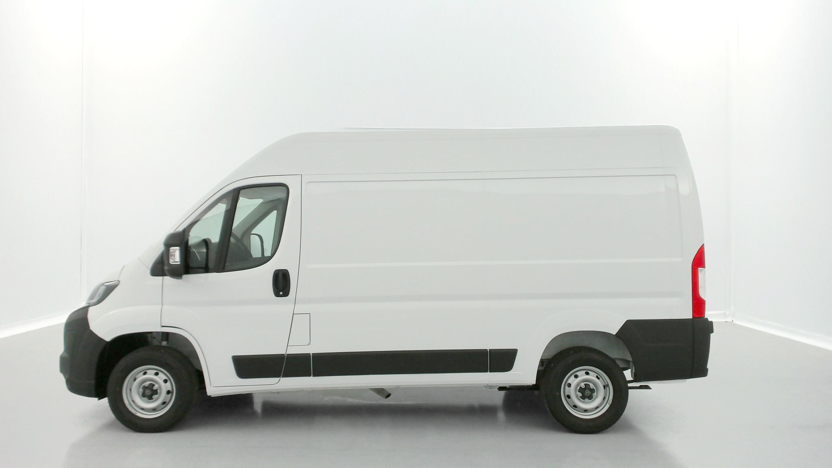 PEUGEOT BOXER II L2H2 3.5 2.2 BlueHDi 140ch