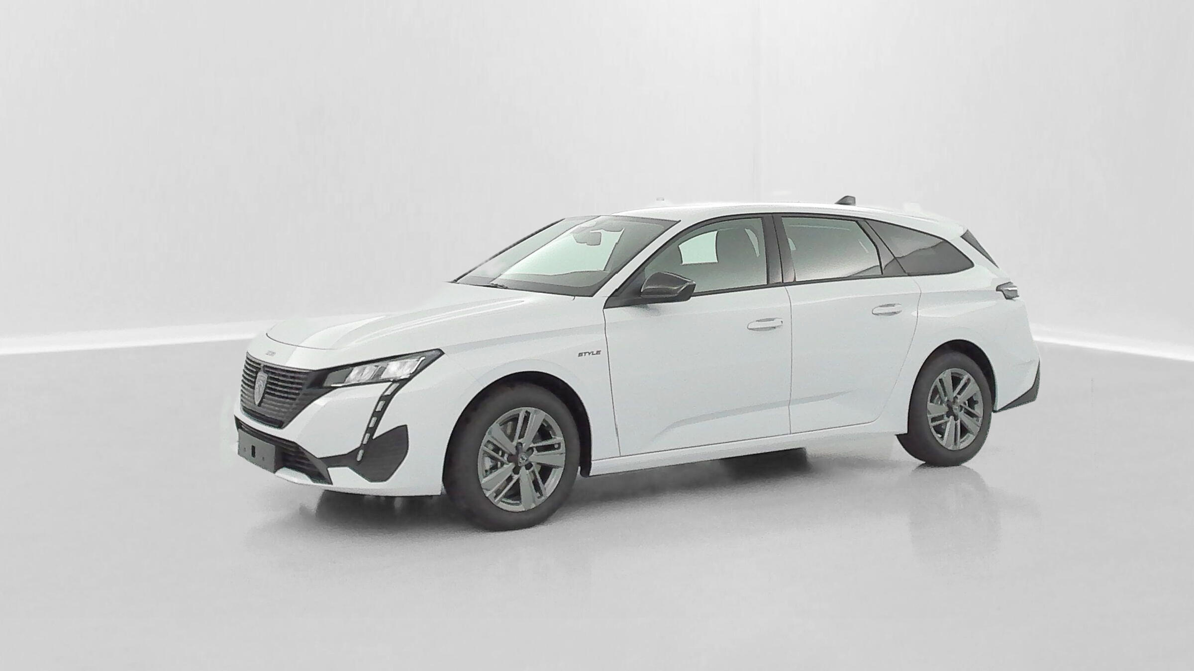 PEUGEOT 308 SW III 1.2 Hybrid 145 e-DCS6 Style
