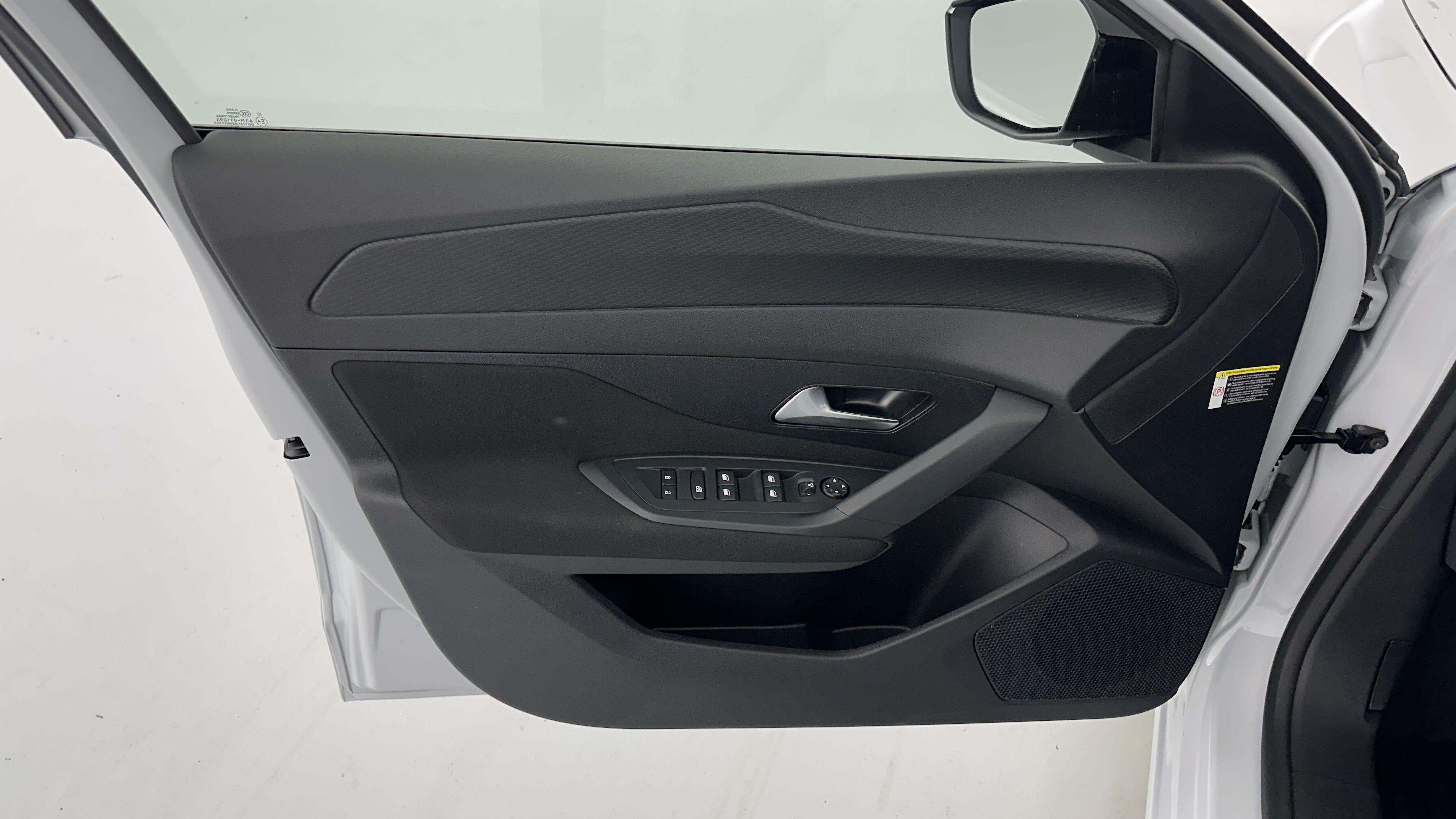PEUGEOT 308 1.2 Hybrid 145ch Style e-DCS6