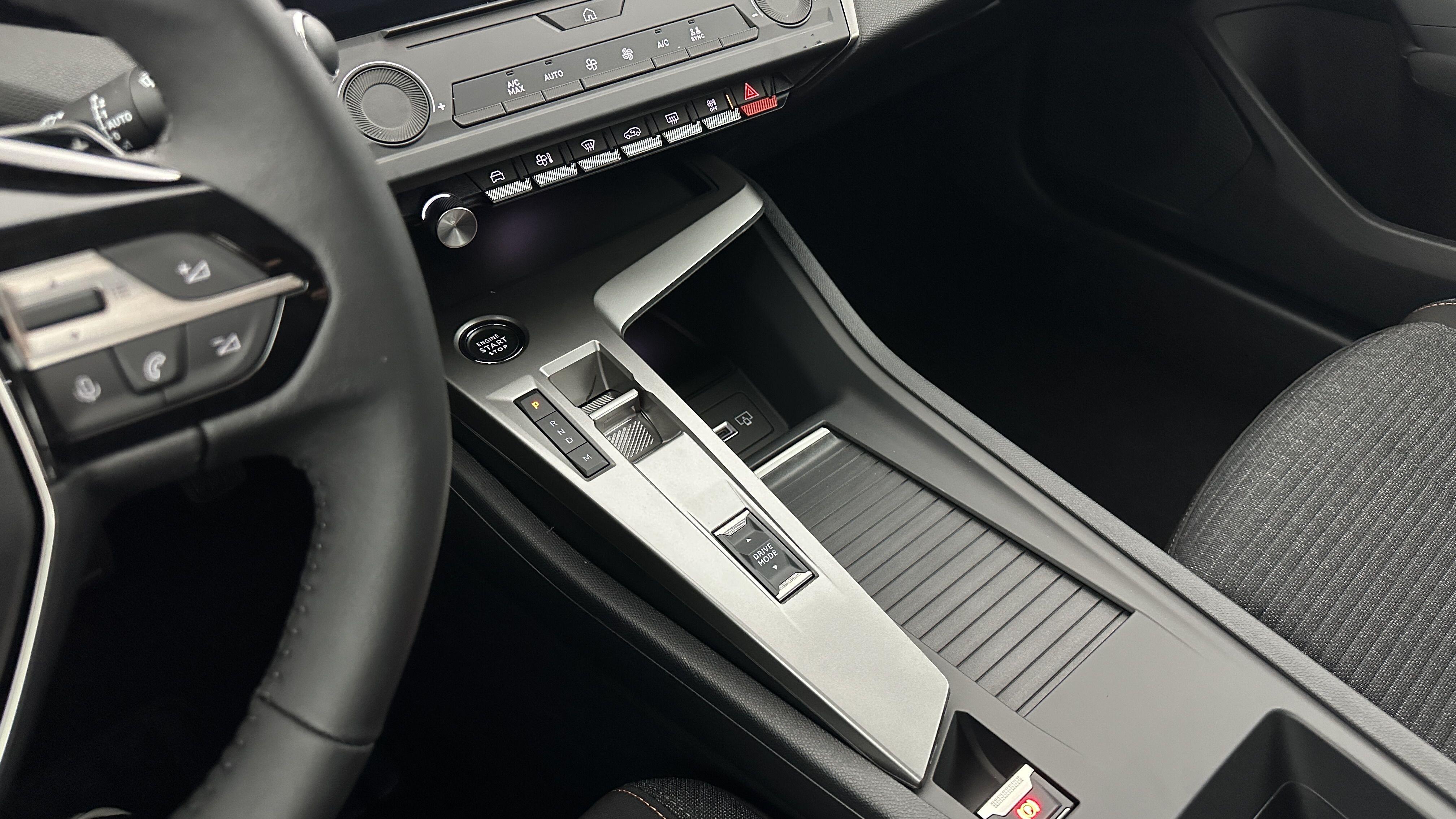 PEUGEOT 308 1.2 Hybrid 145ch Style e-DCS6