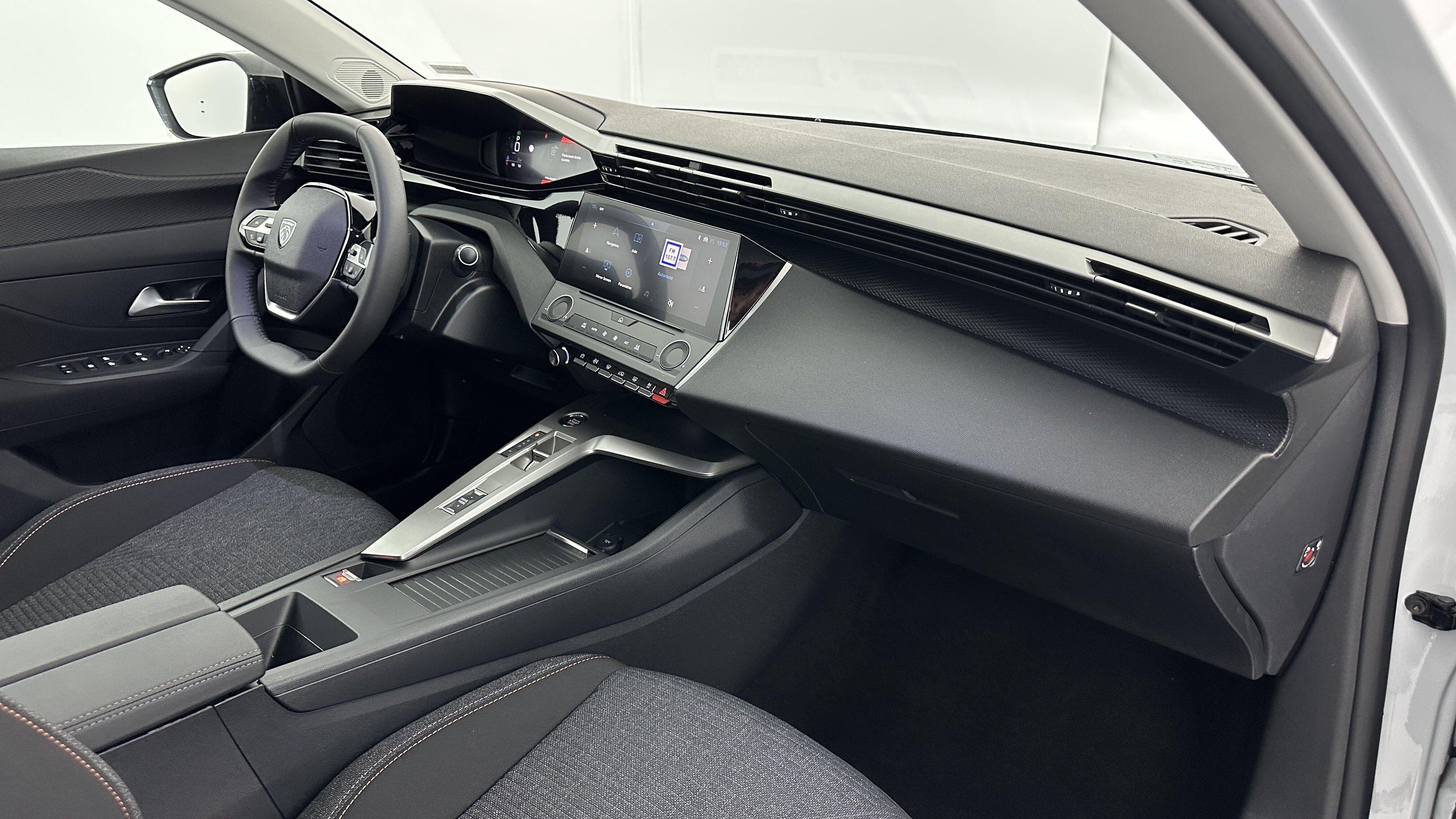PEUGEOT 308 1.2 Hybrid 145ch Style e-DCS6
