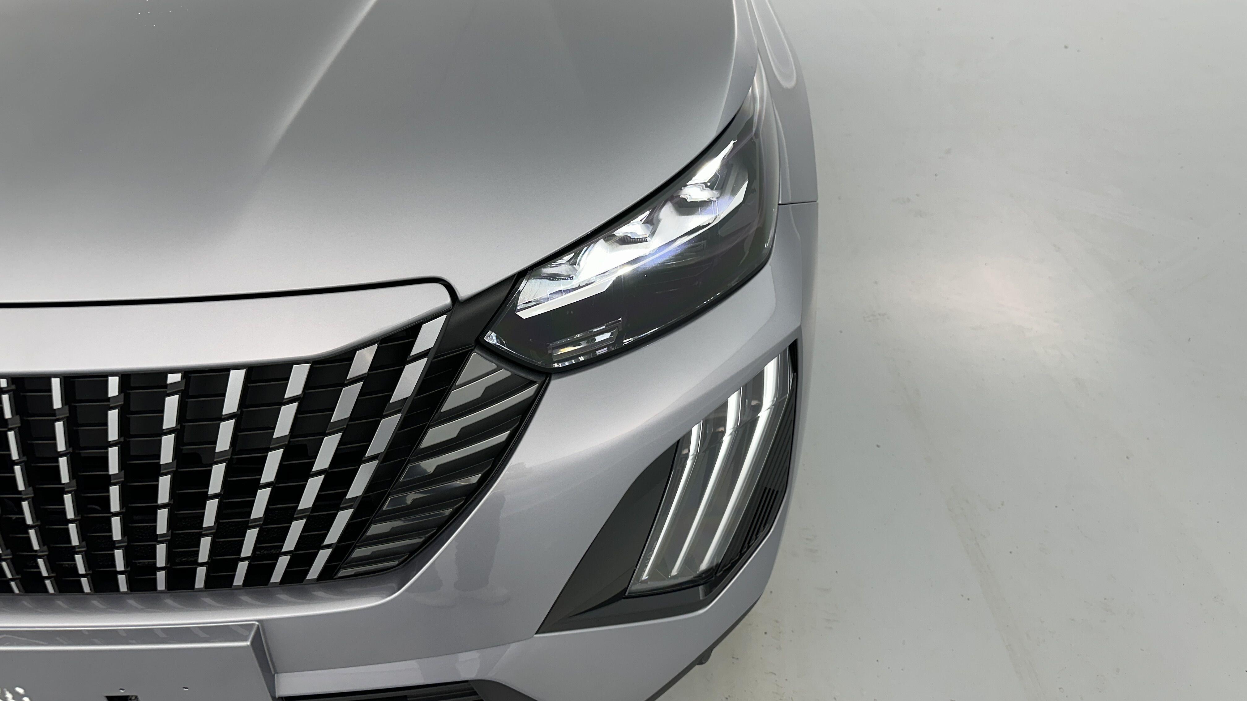 PEUGEOT 2008 II(2) 1.2 Hybrid 136ch GT e-DCS6