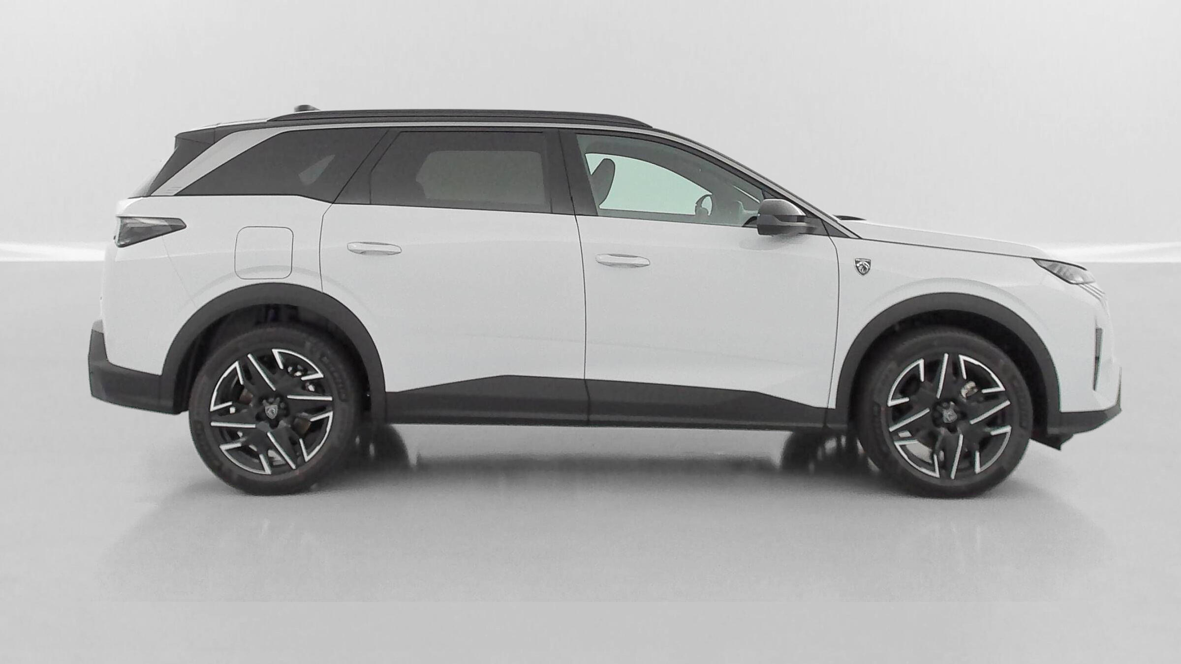 PEUGEOT 5008 1.2 Hybrid 145ch GT e-DCS6