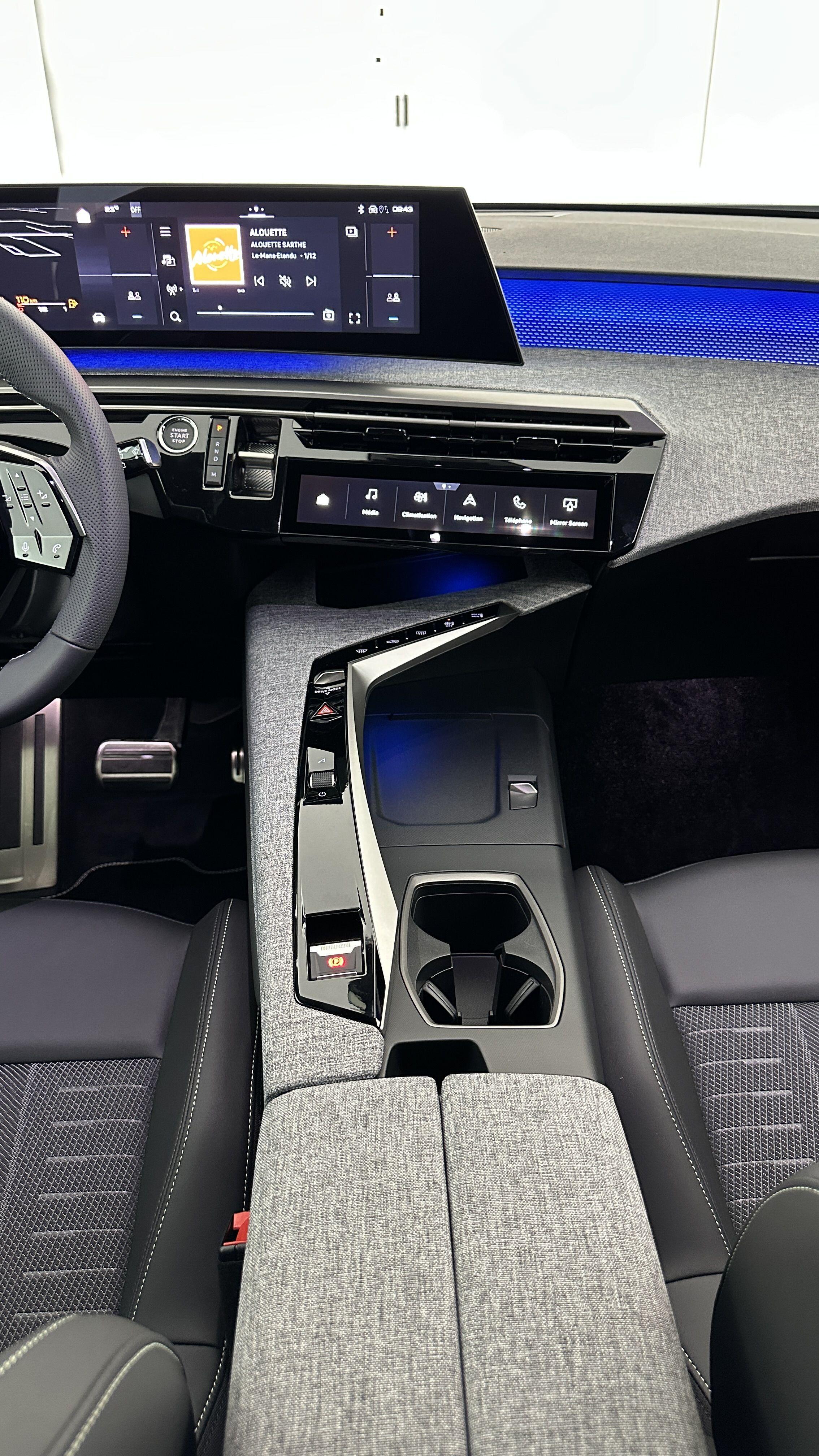 PEUGEOT 5008 1.2 Hybrid 145ch GT e-DCS6