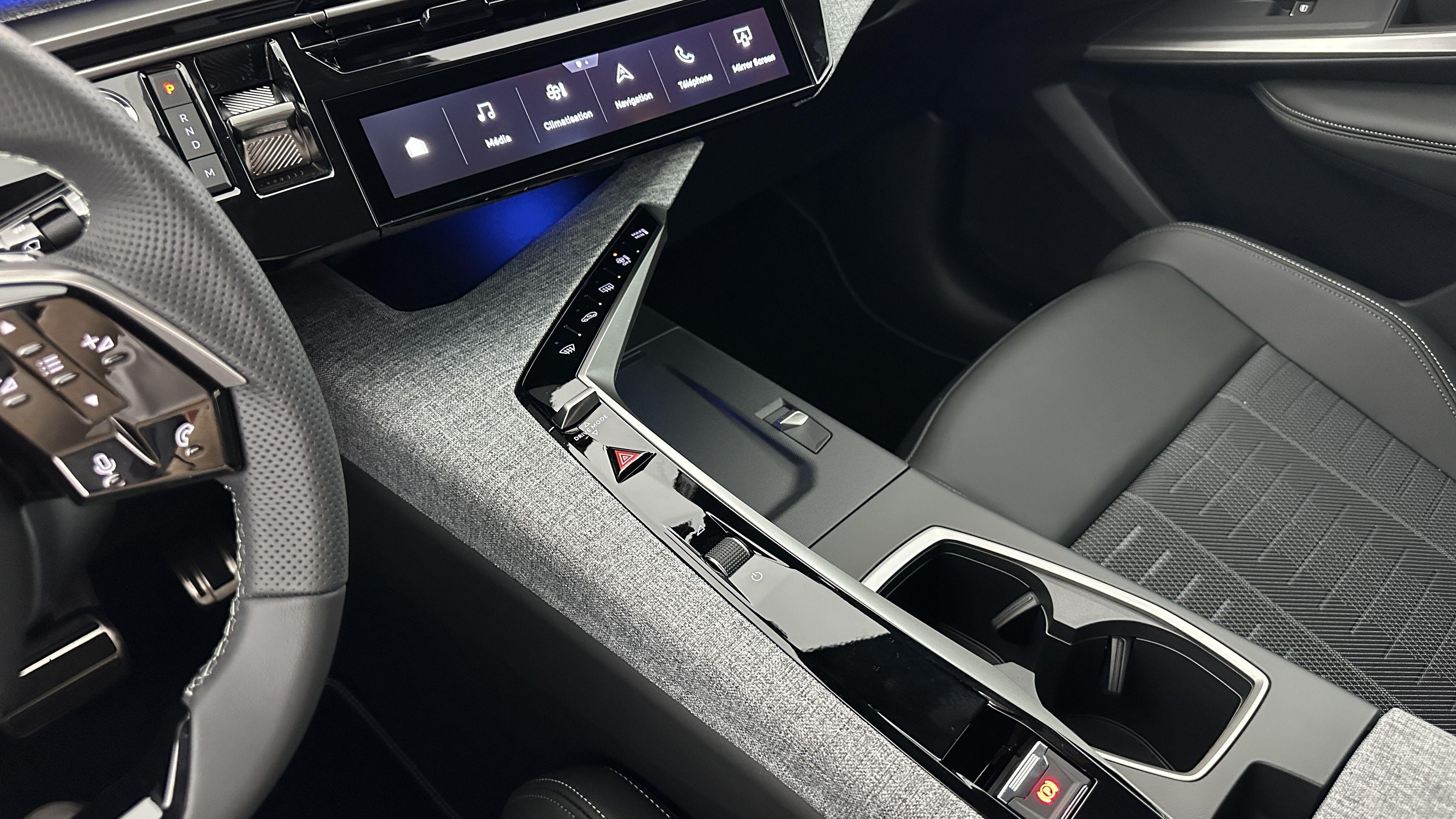 PEUGEOT 5008 1.2 Hybrid 145ch GT e-DCS6