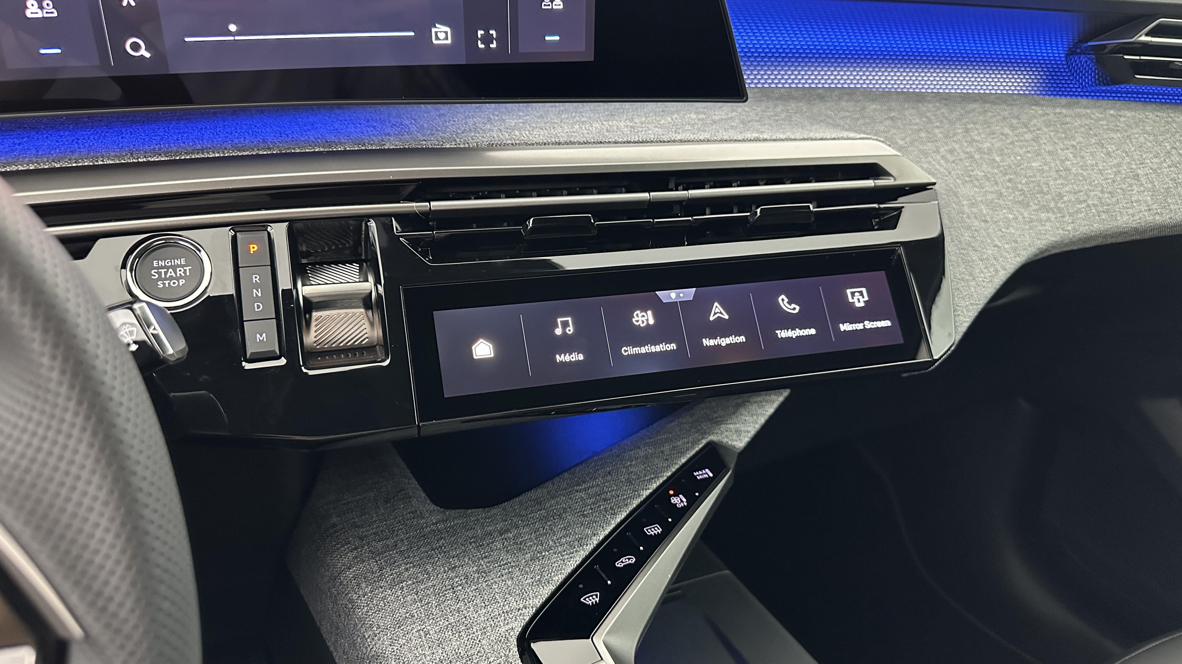 PEUGEOT 5008 1.2 Hybrid 145ch GT e-DCS6