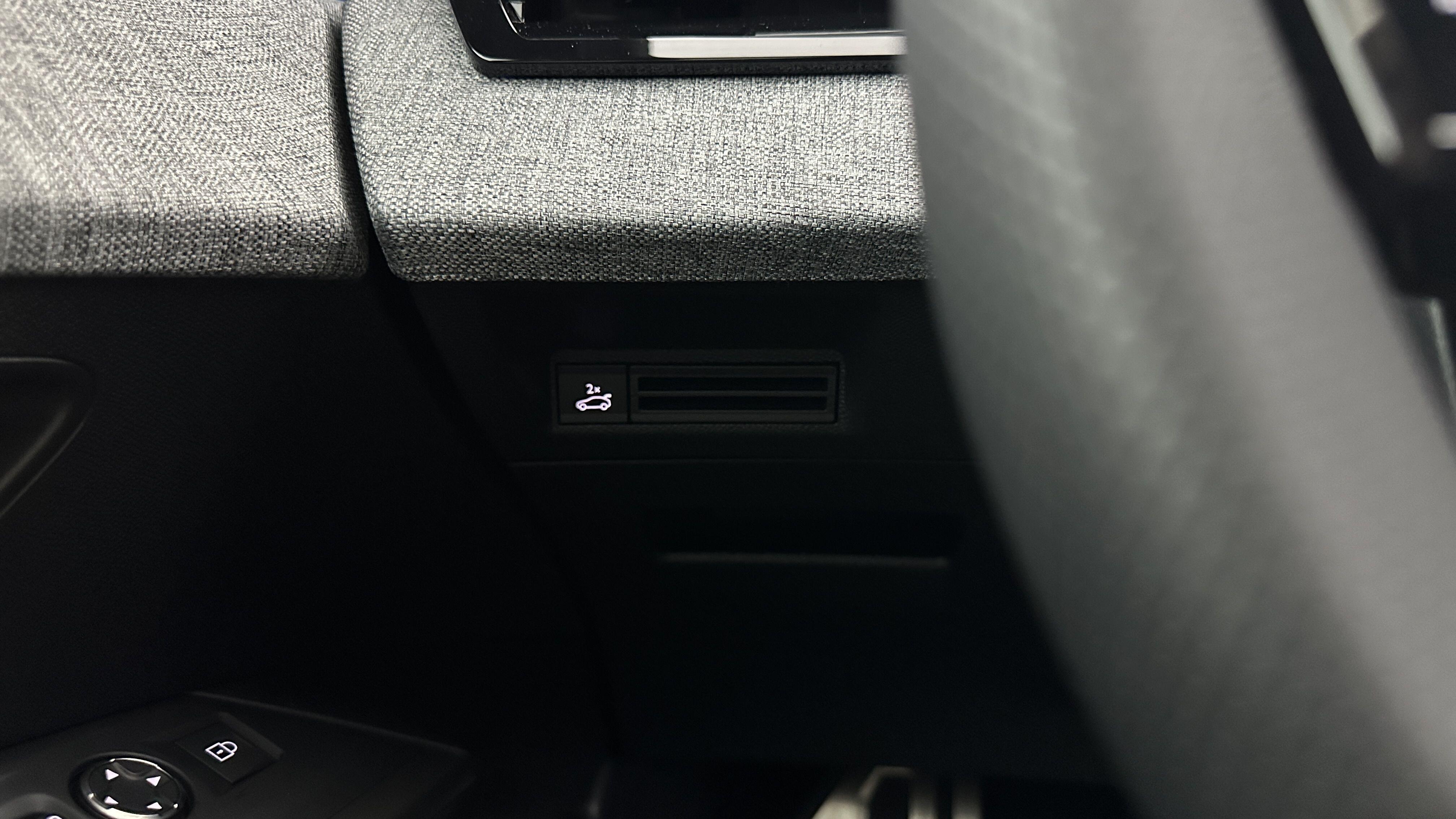 PEUGEOT 5008 1.2 Hybrid 145ch GT e-DCS6