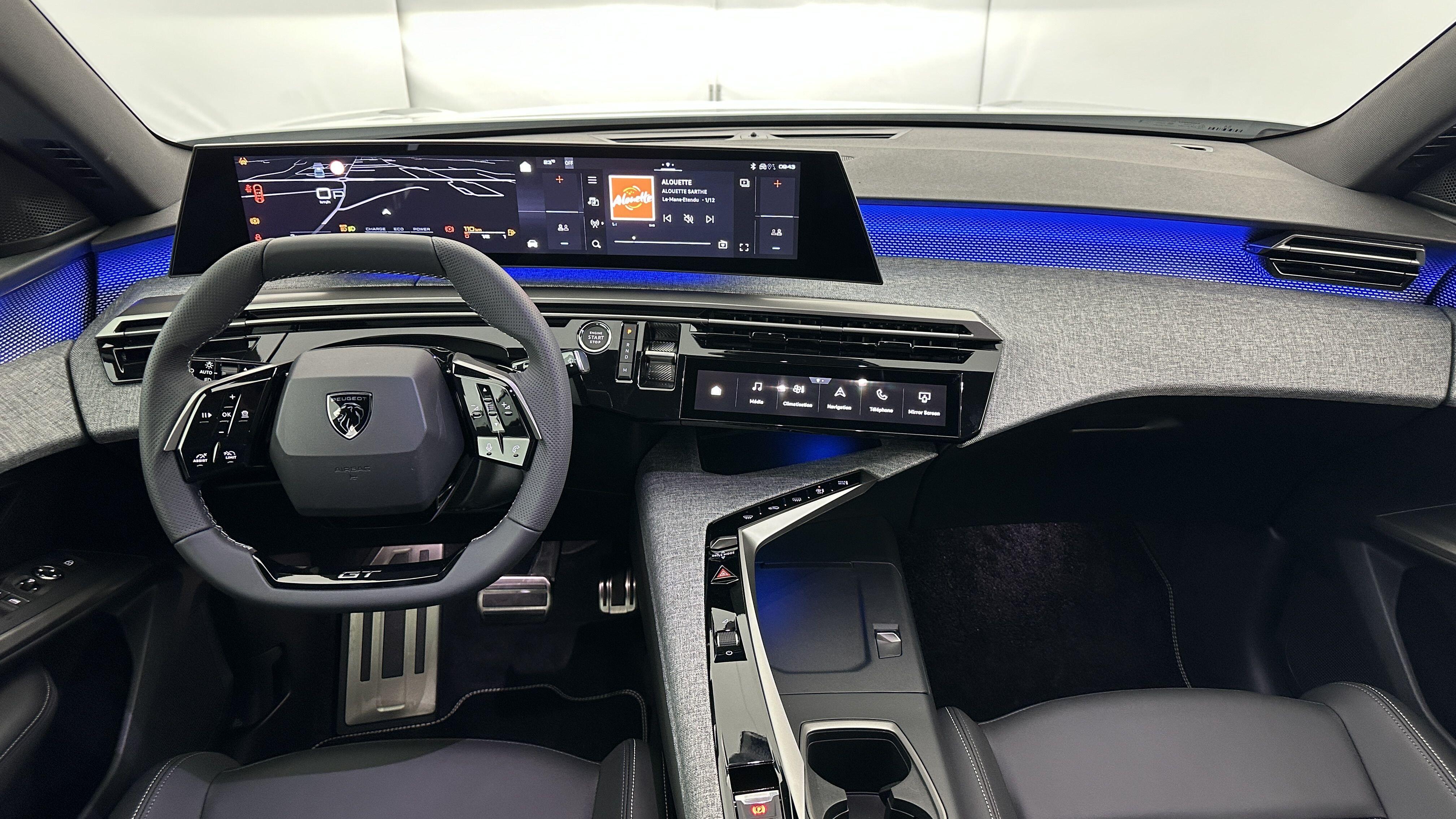PEUGEOT 5008 1.2 Hybrid 145ch GT e-DCS6